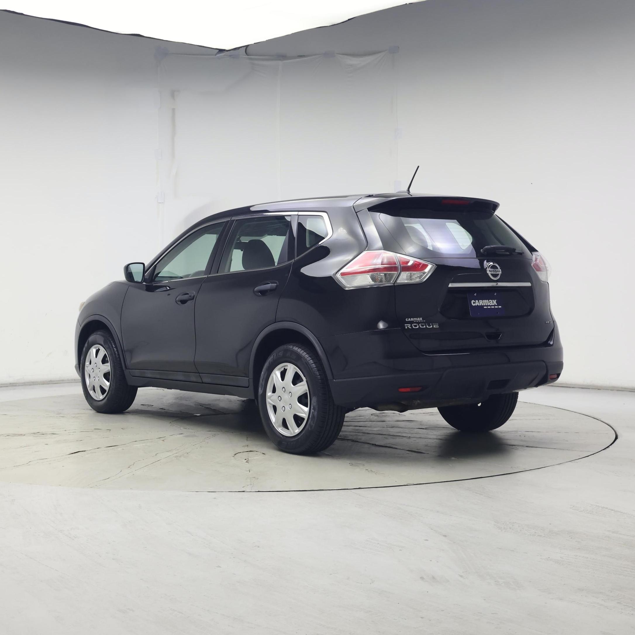 Thumbnail: 2016 Nissan Rogue - 2