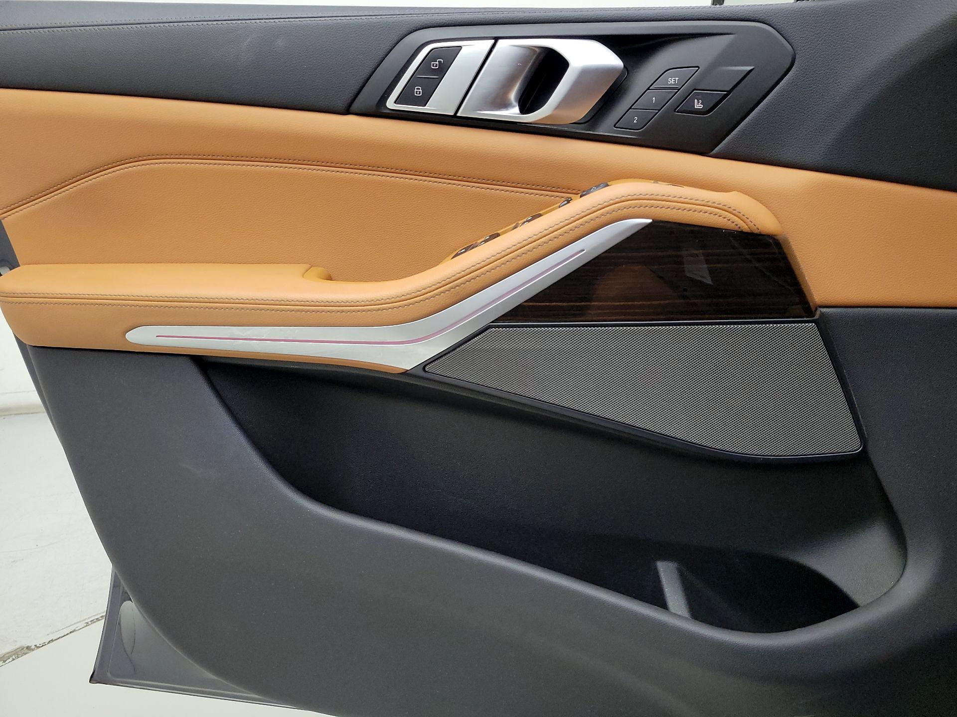 Thumbnail: 2021 BMW X5 - 12