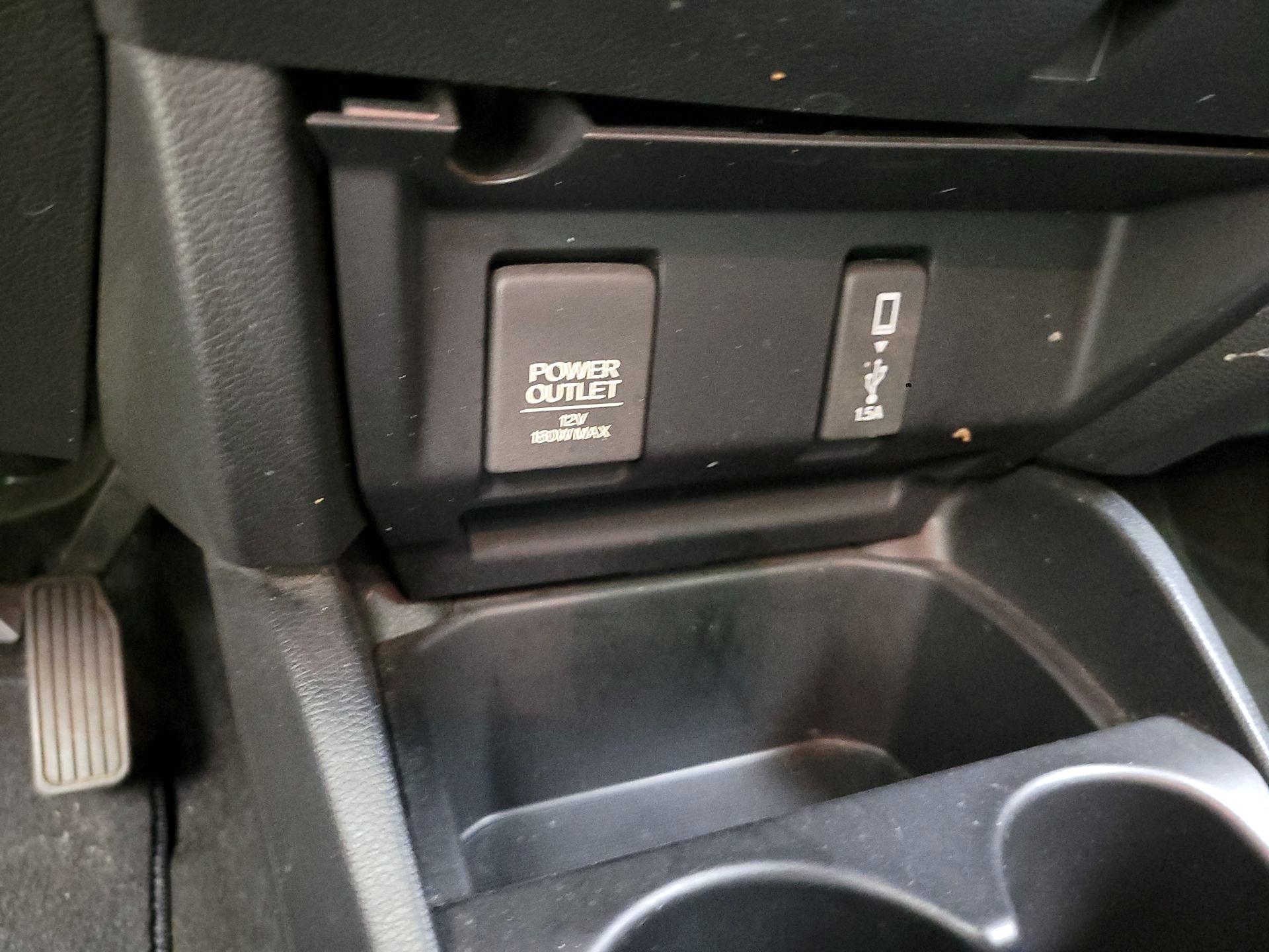 Thumbnail: 2018 Honda Fit - 18