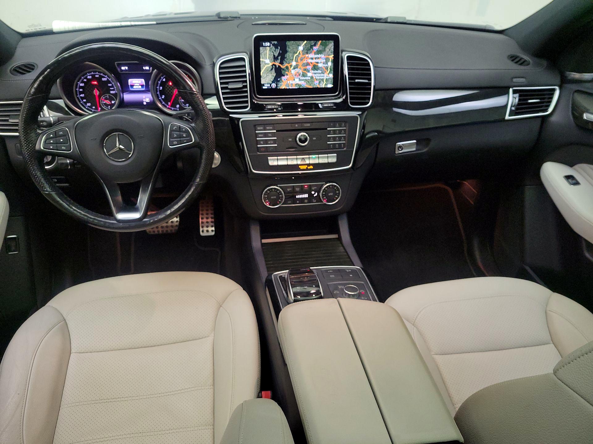 Thumbnail: 2016 Mercedes-Benz GLE - 9