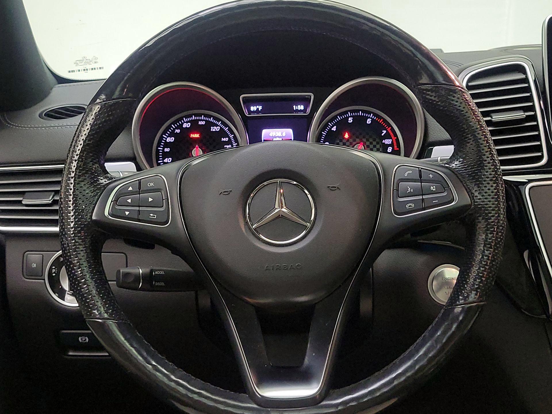 Thumbnail: 2016 Mercedes-Benz GLE - 10