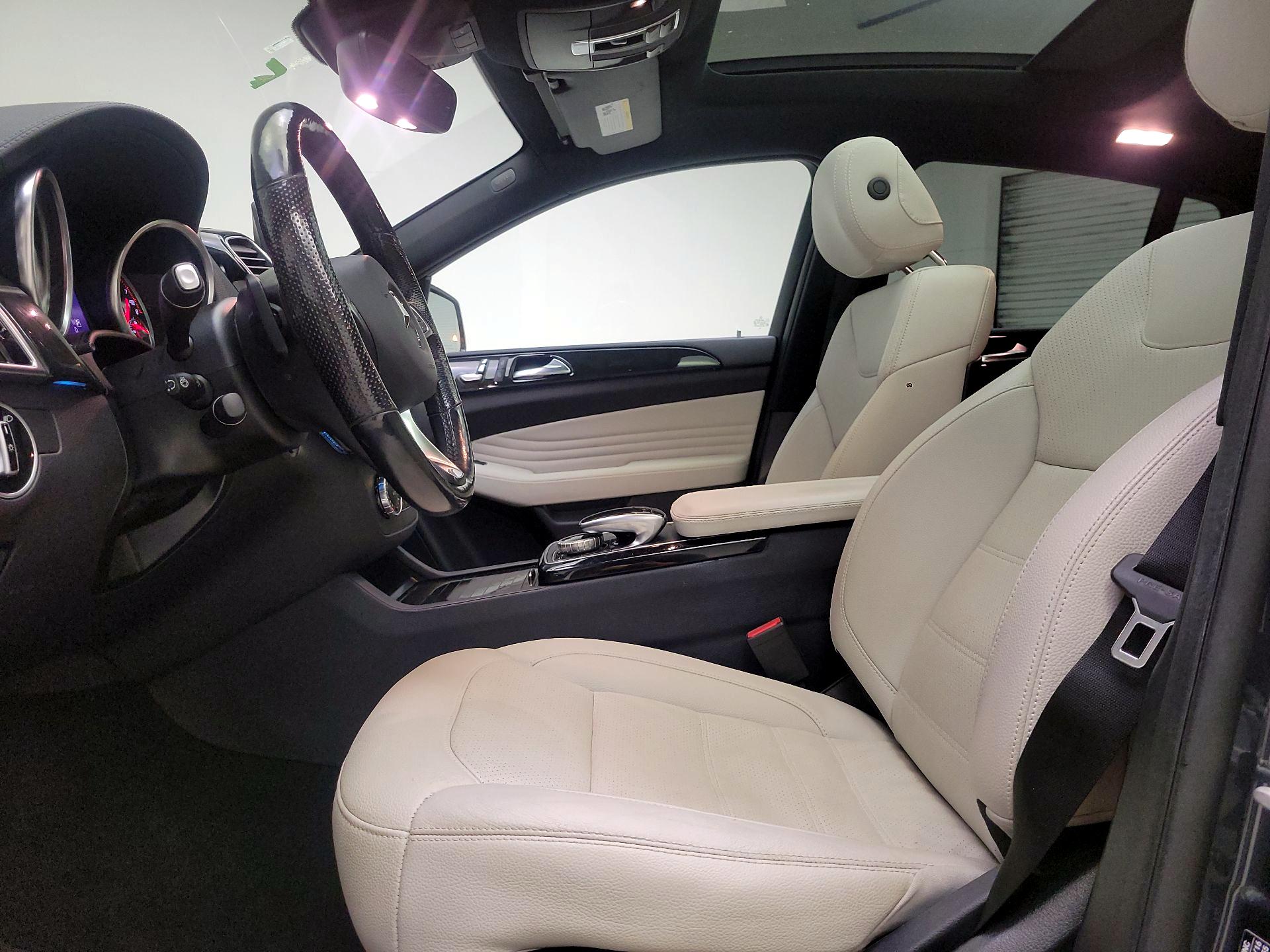 Thumbnail: 2016 Mercedes-Benz GLE - 11