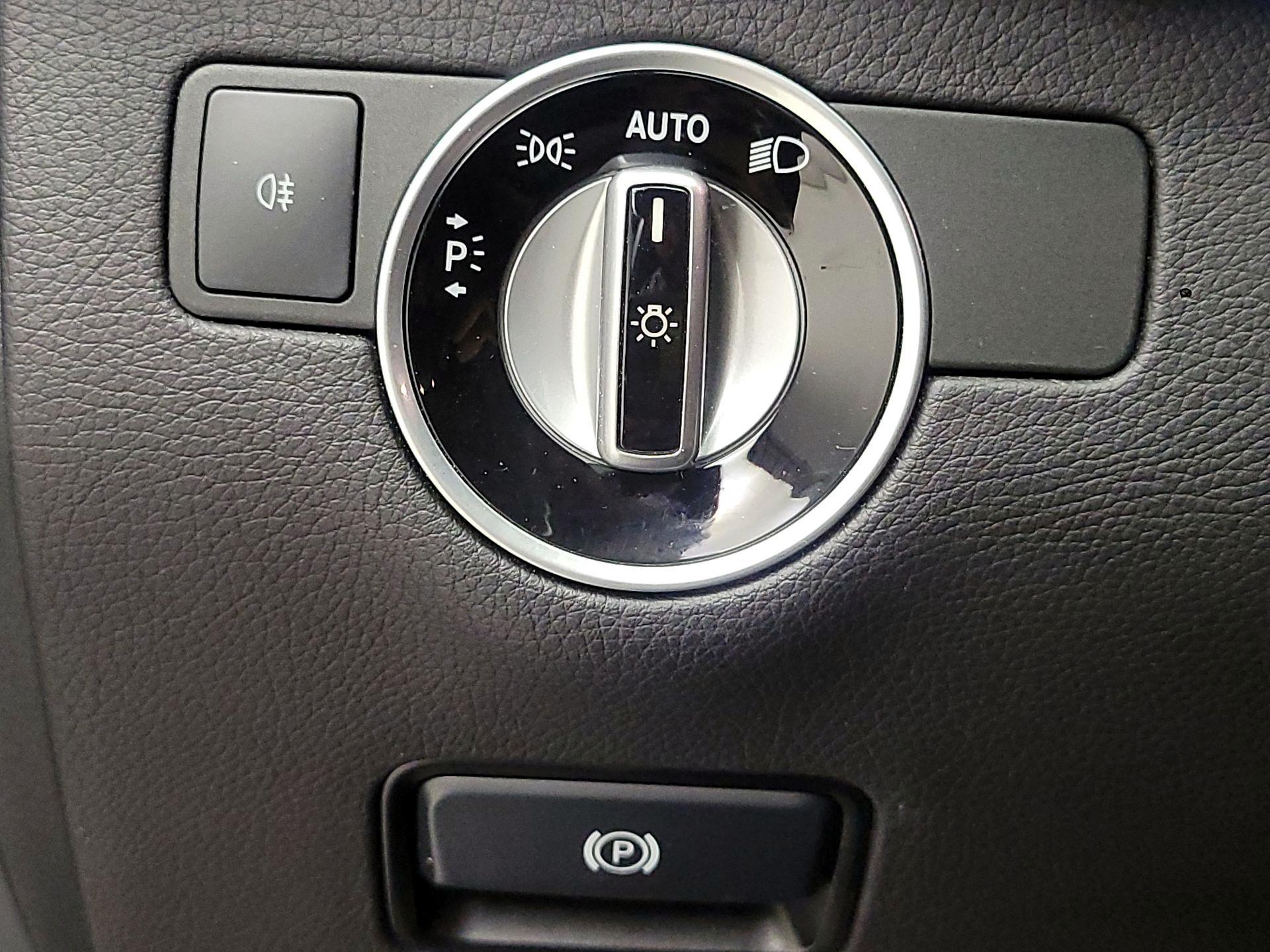 Thumbnail: 2016 Mercedes-Benz GLE - 13