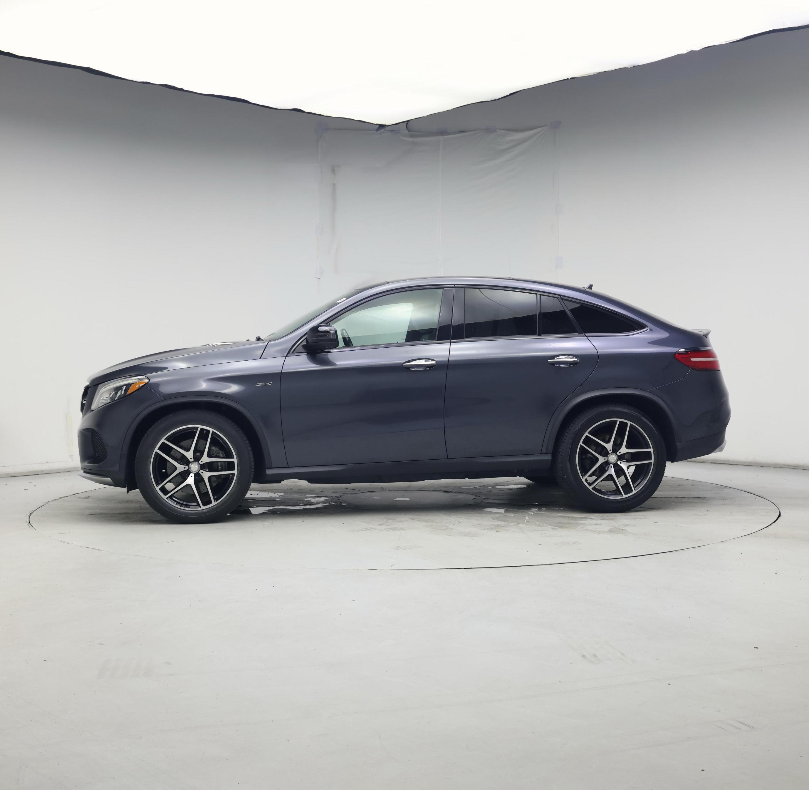 Thumbnail: 2016 Mercedes-Benz GLE - 3