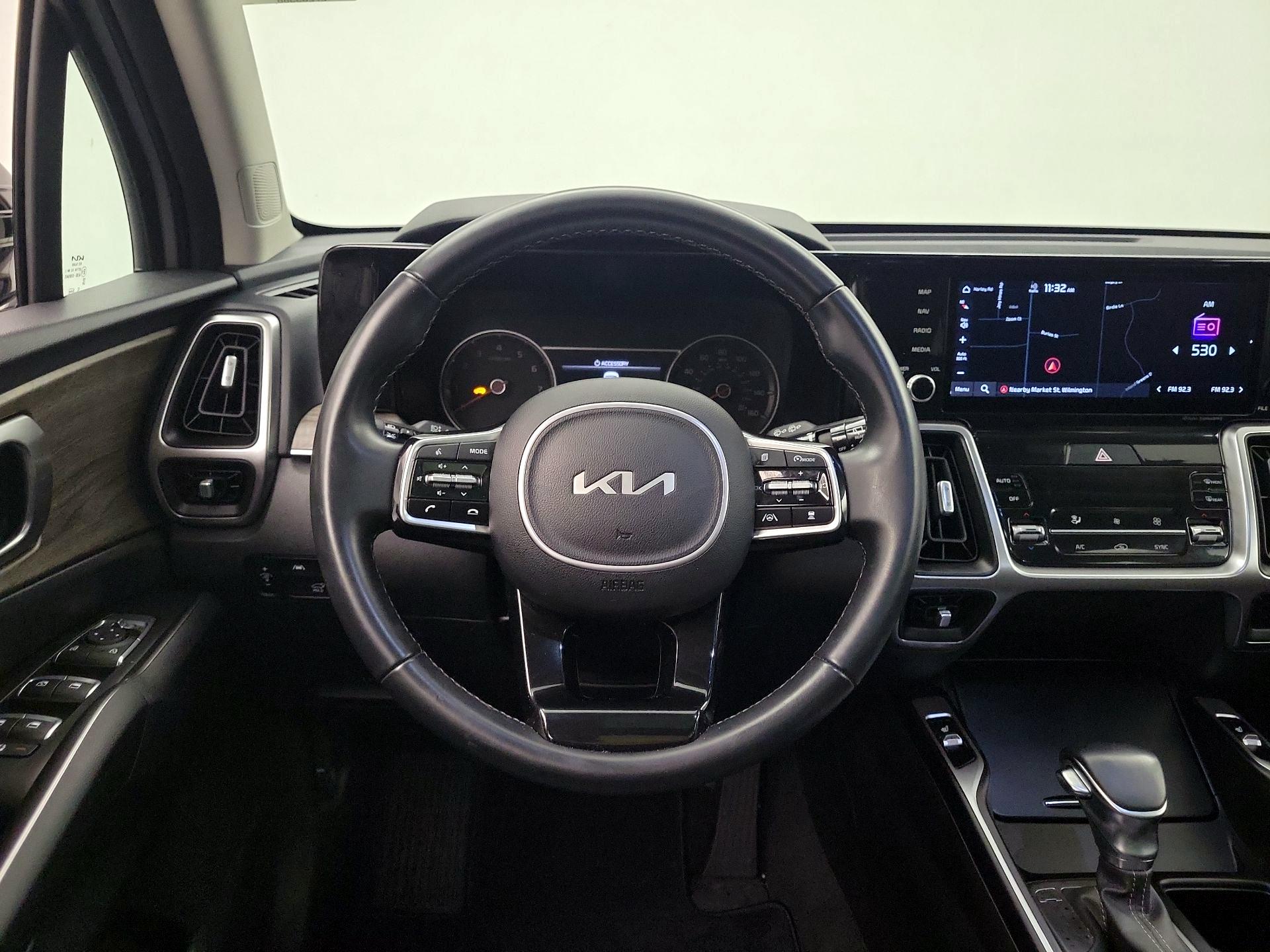 Thumbnail: 2022 Kia Sorento - 10