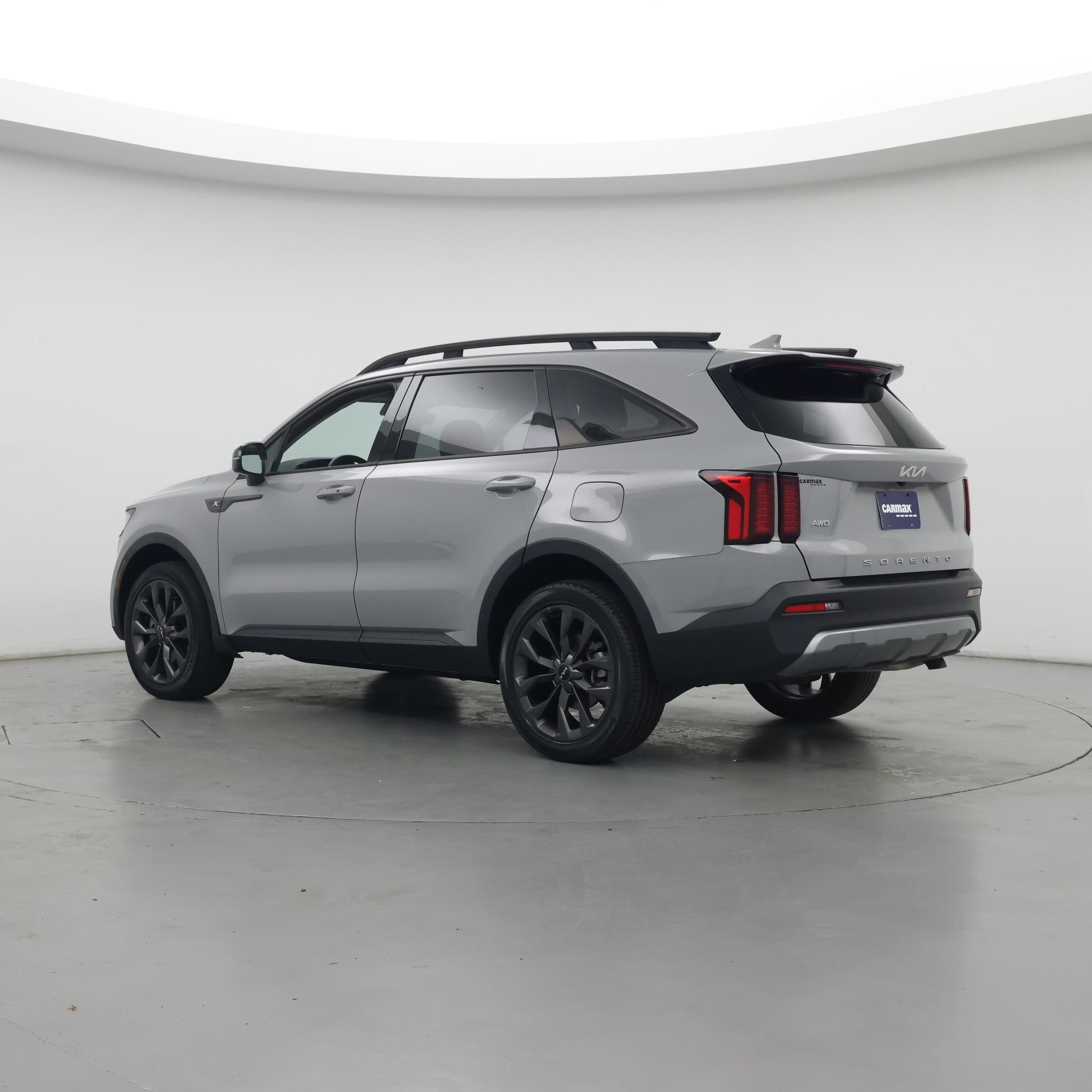 Thumbnail: 2022 Kia Sorento - 3