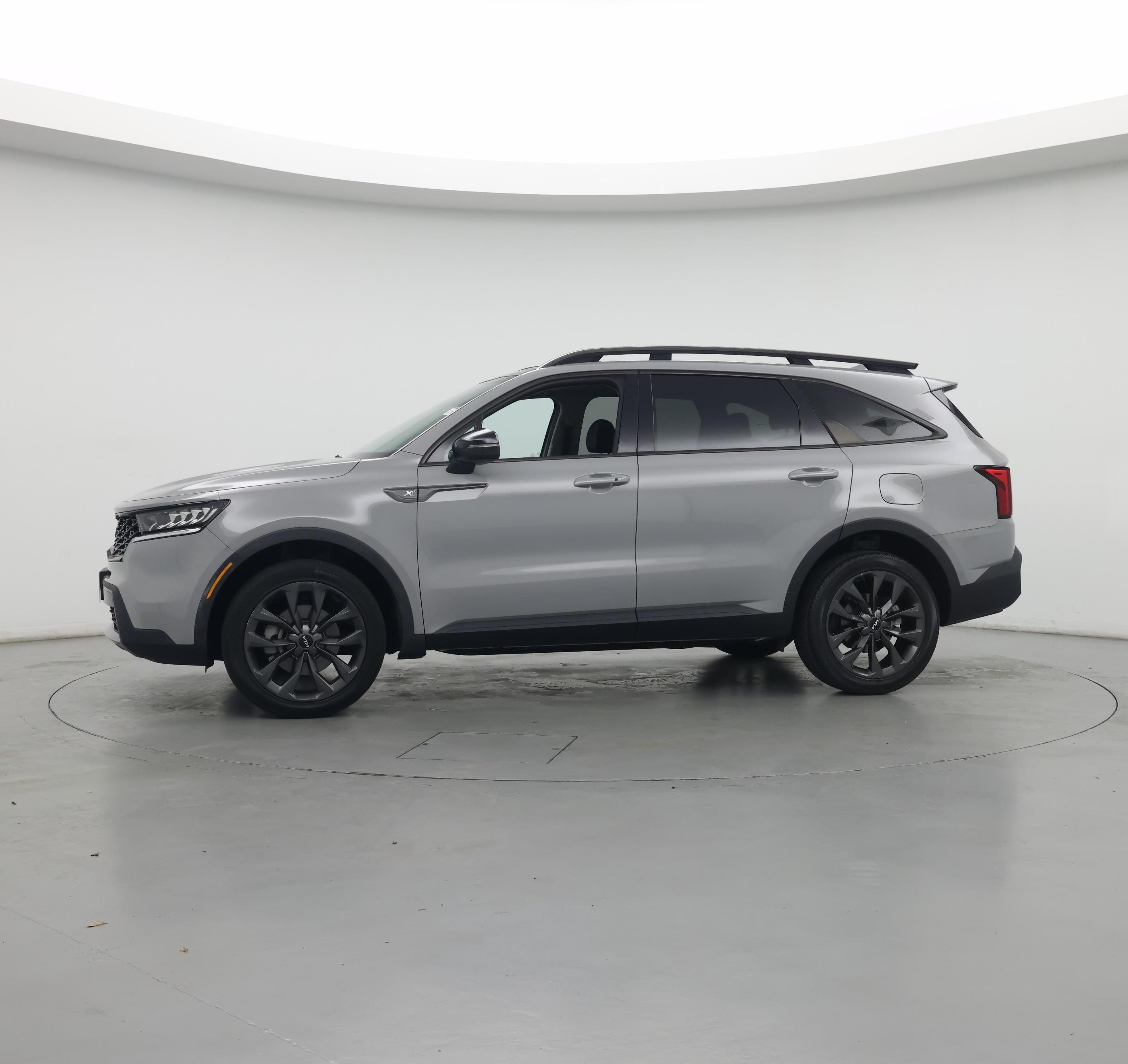 Thumbnail: 2022 Kia Sorento - 4