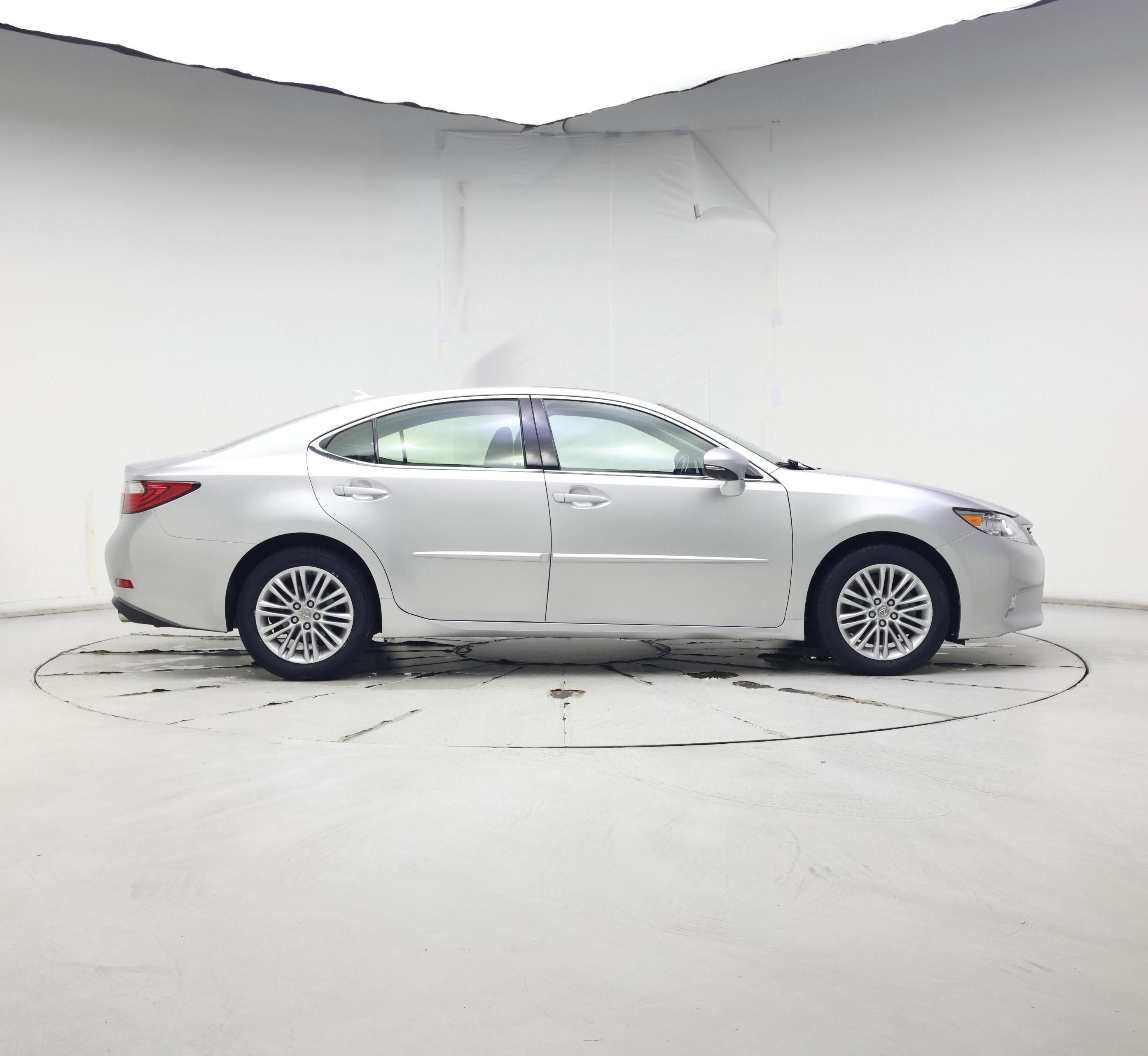 Thumbnail: 2014 Lexus ES - 7