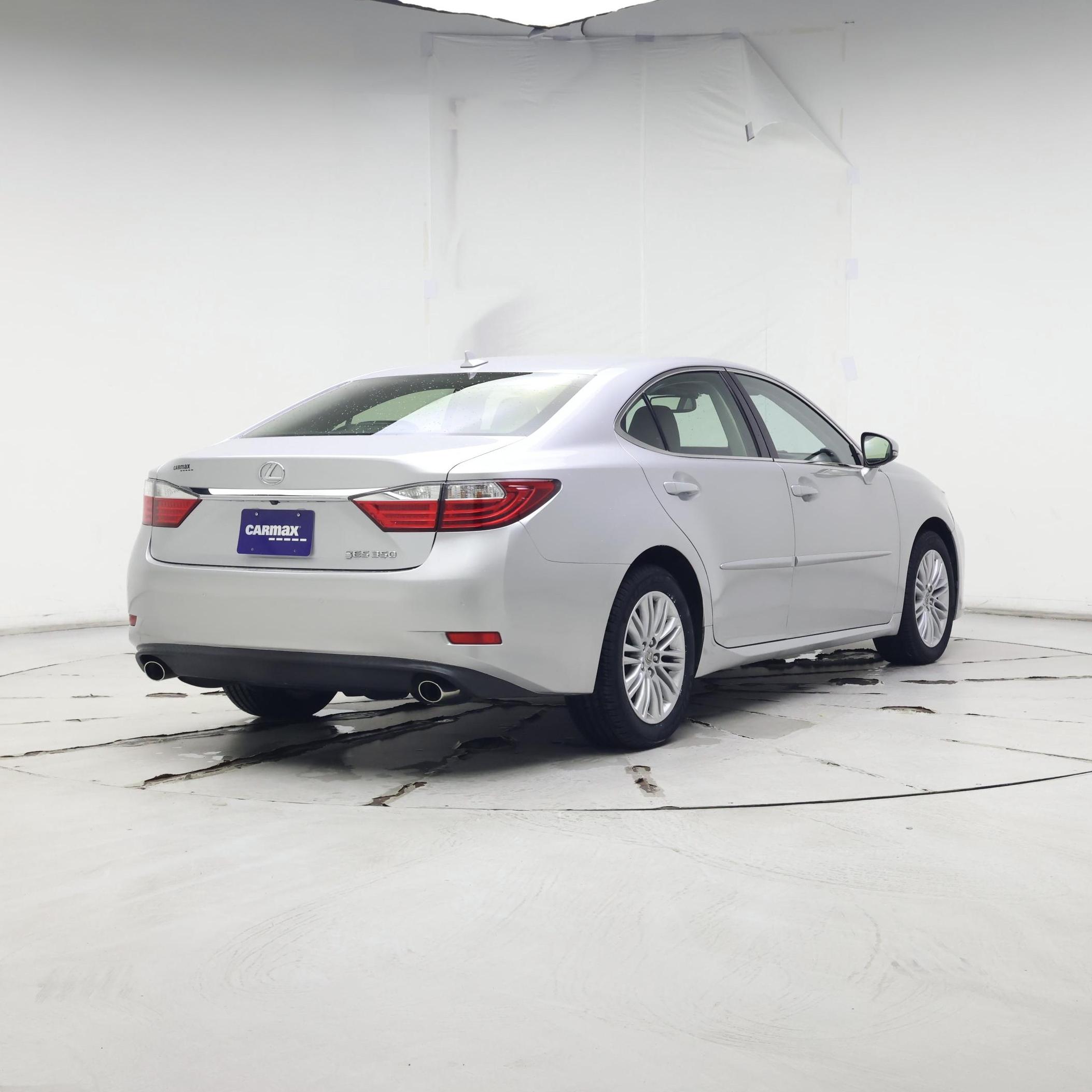 Thumbnail: 2014 Lexus ES - 8