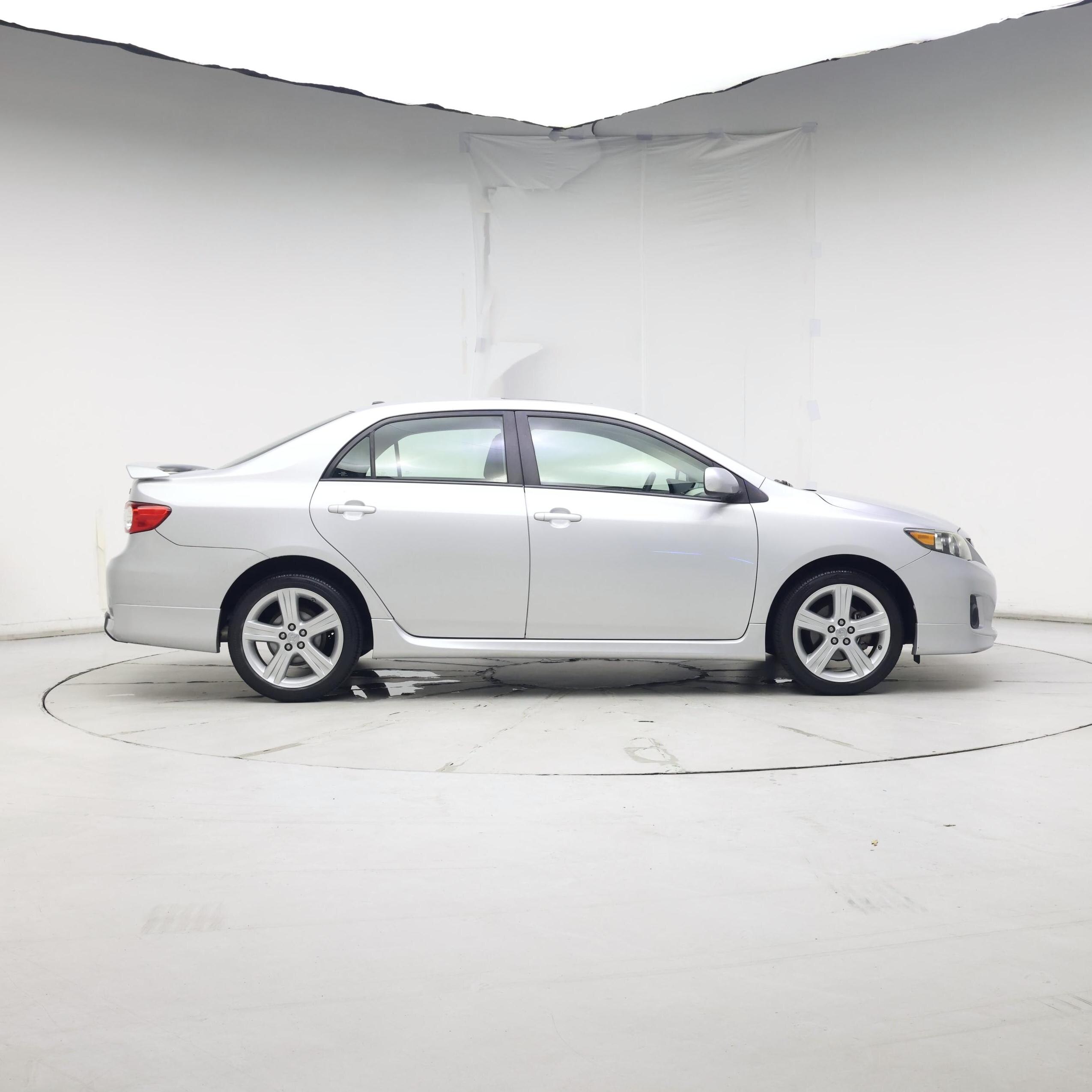 Thumbnail: 2013 Toyota Corolla - 7