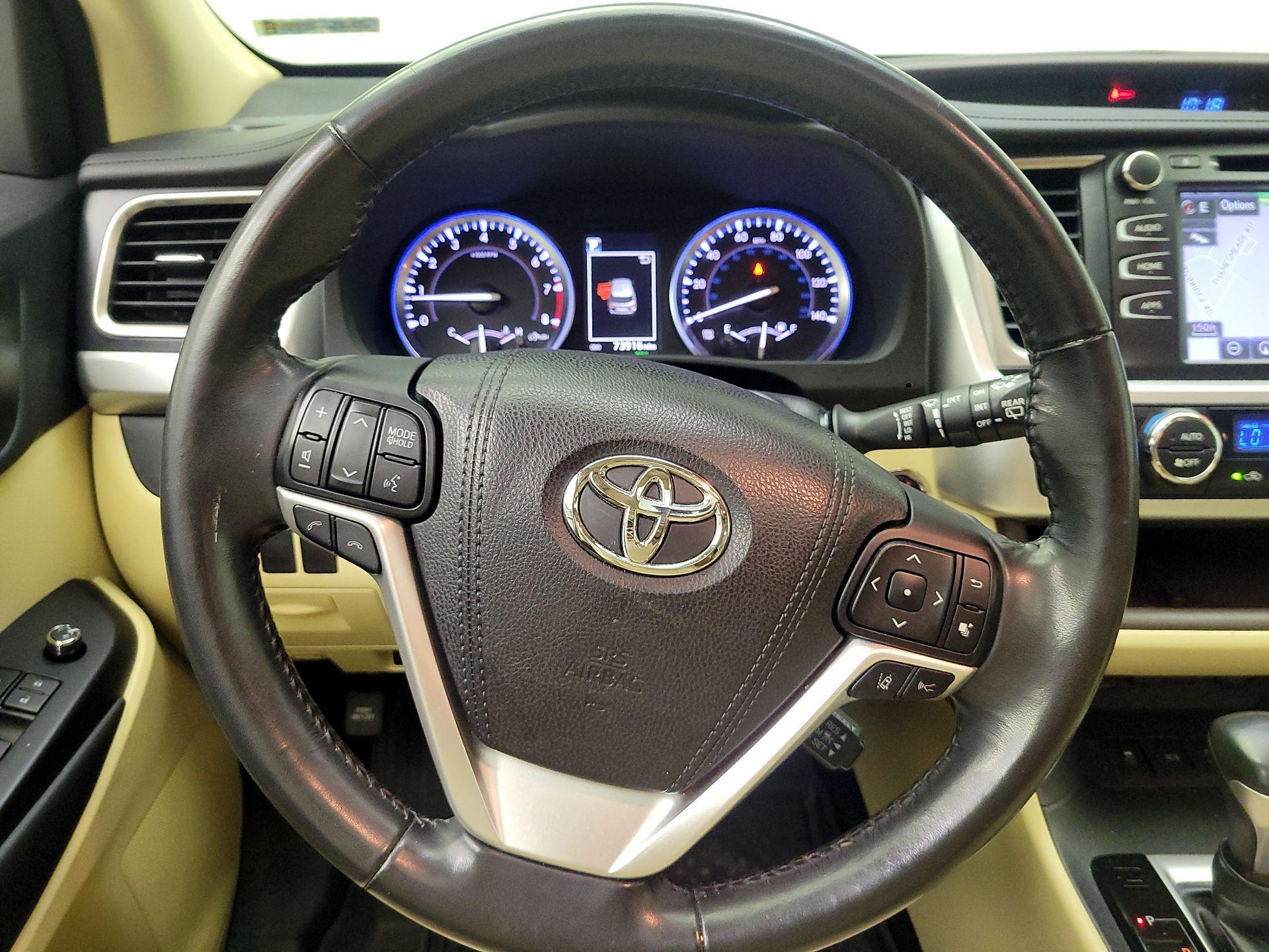 Thumbnail: 2018 Toyota Highlander - 10