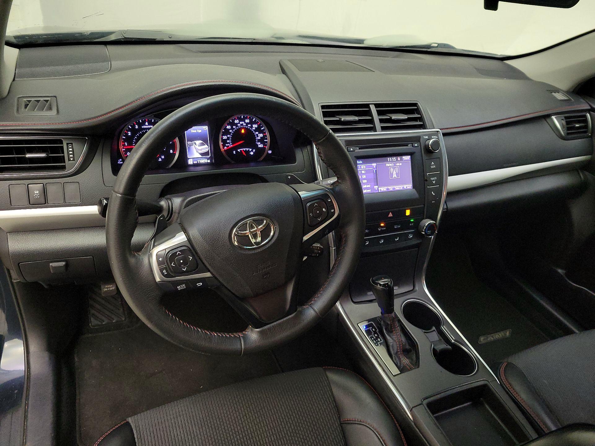 Thumbnail: 2017 Toyota Camry - 9
