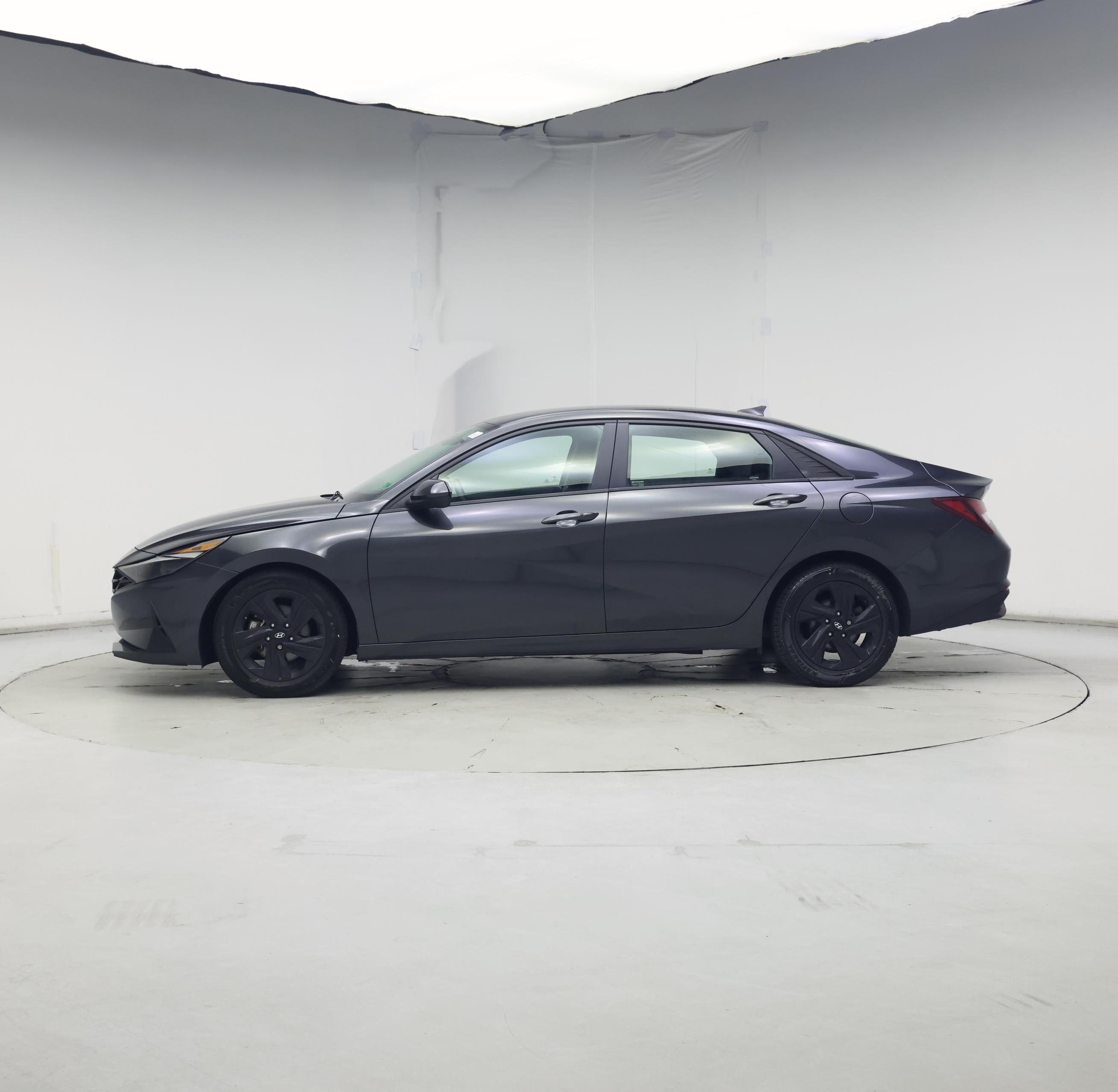 Thumbnail: 2021 Hyundai Elantra - 3