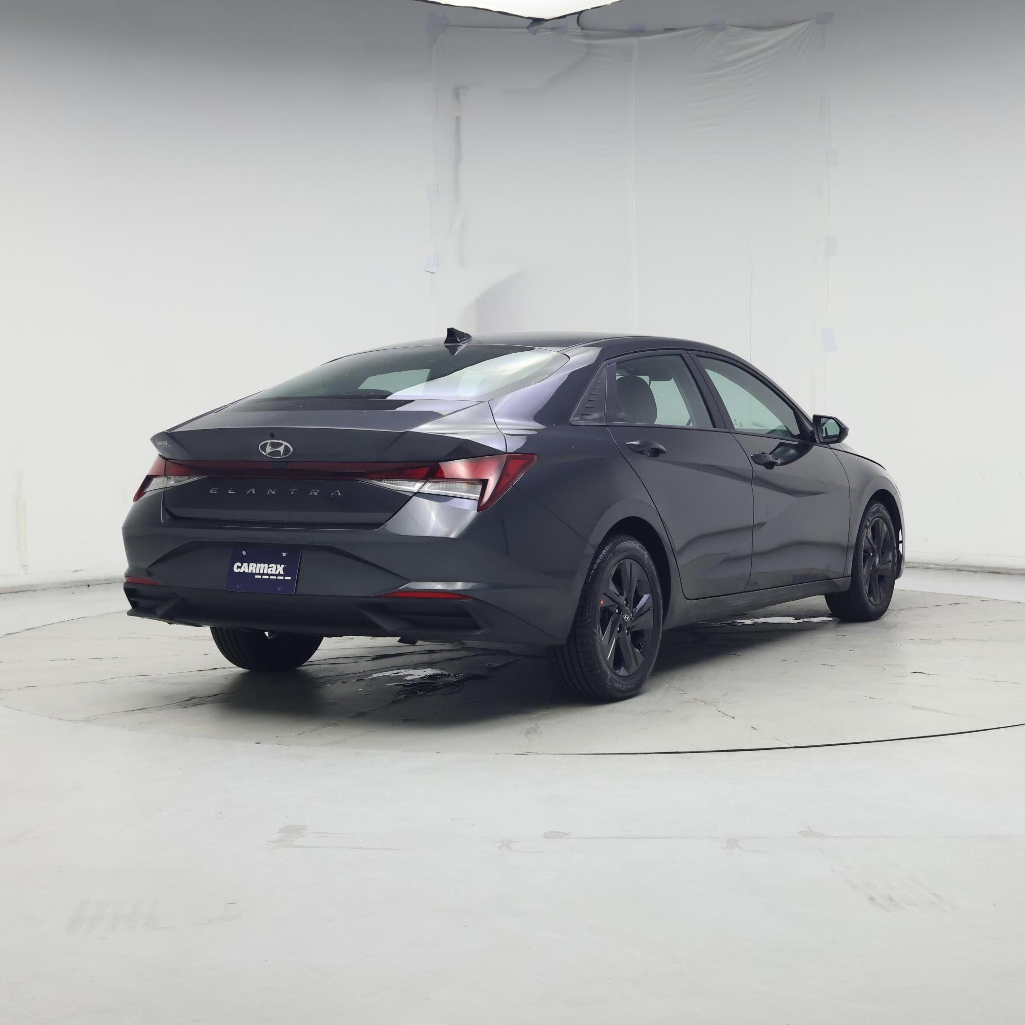 Thumbnail: 2021 Hyundai Elantra - 8