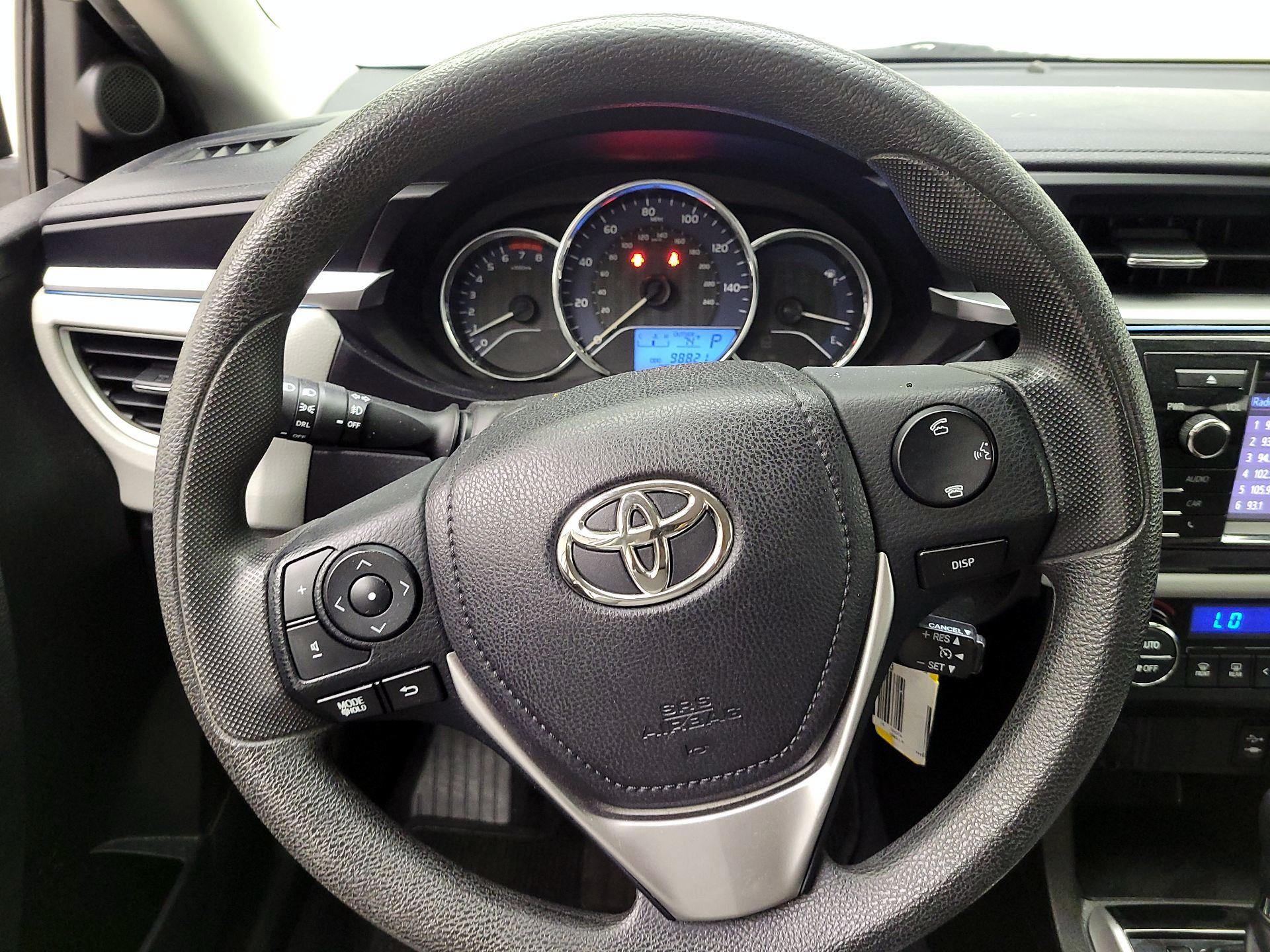 Thumbnail: 2015 Toyota Corolla - 10