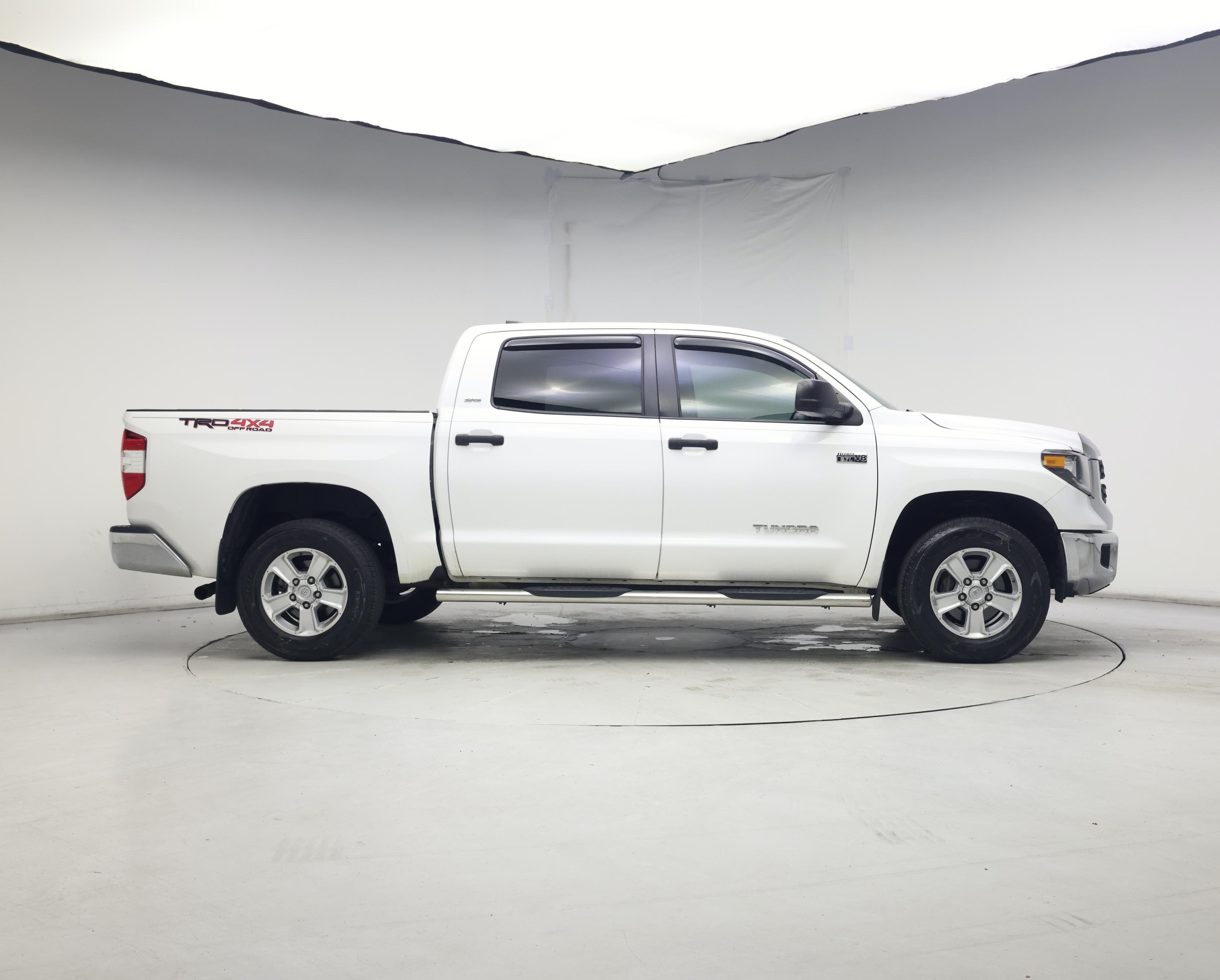 Thumbnail: 2020 Toyota Tundra - 7