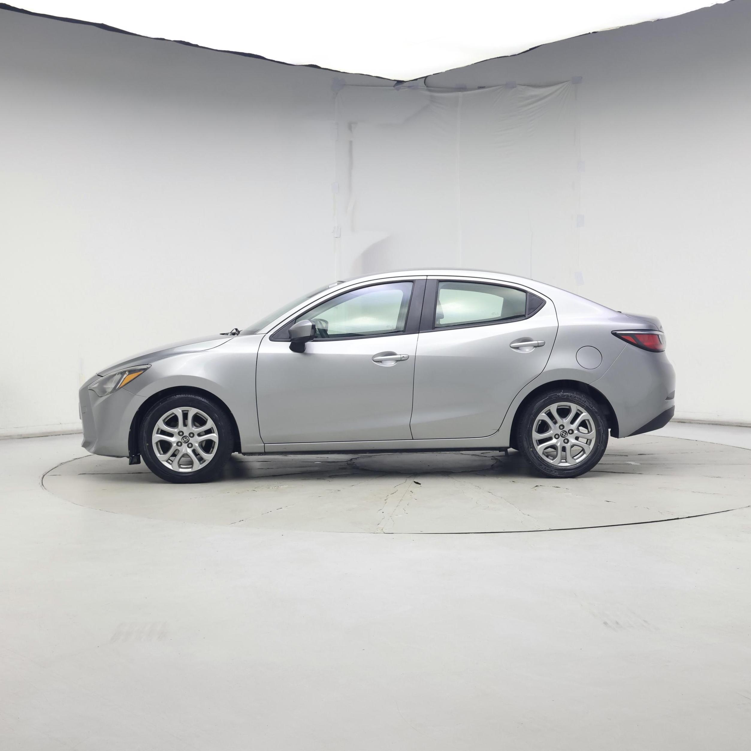 Thumbnail: 2016 Scion iA - 3