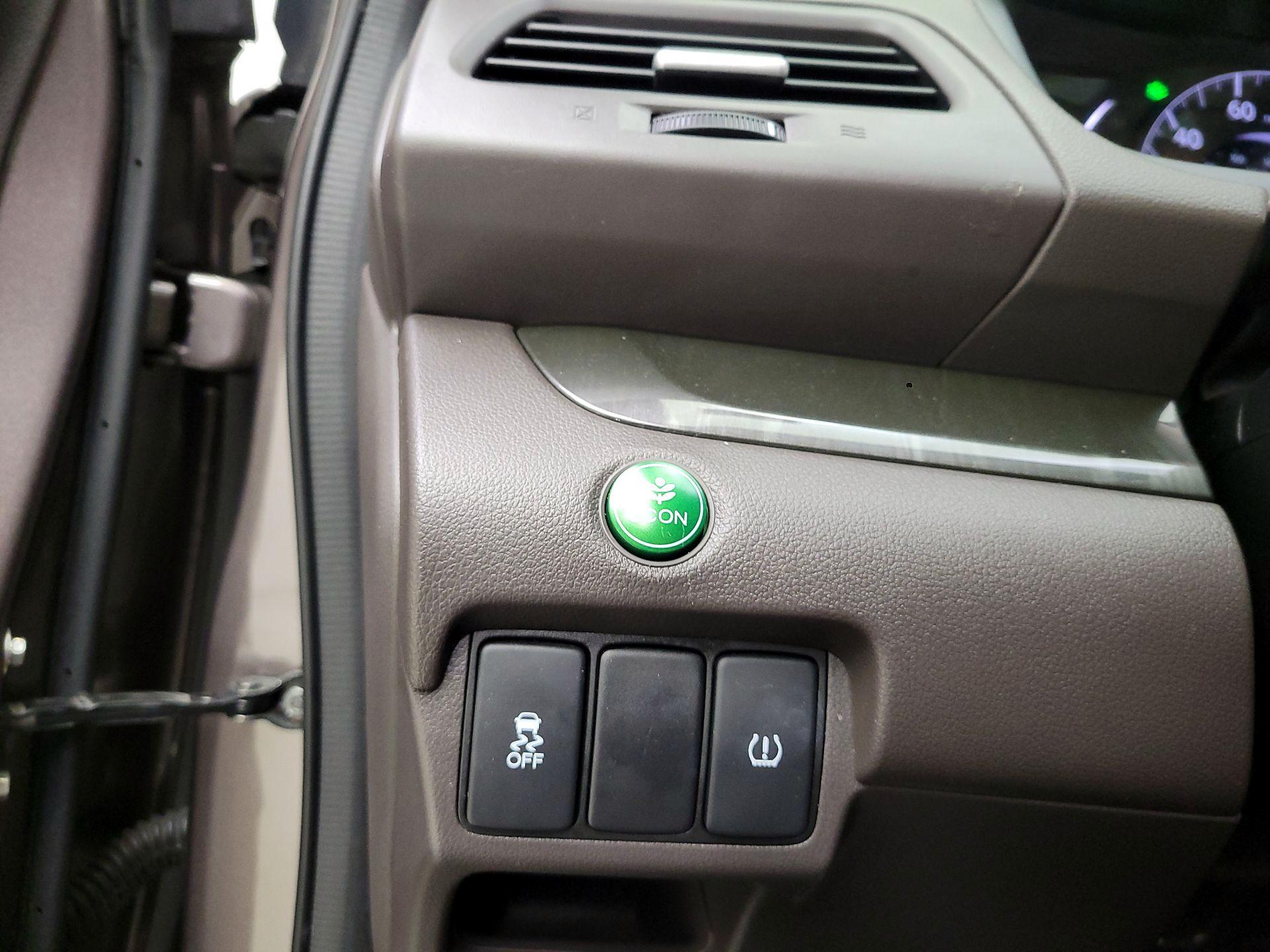 Thumbnail: 2014 Honda CR-V - 13