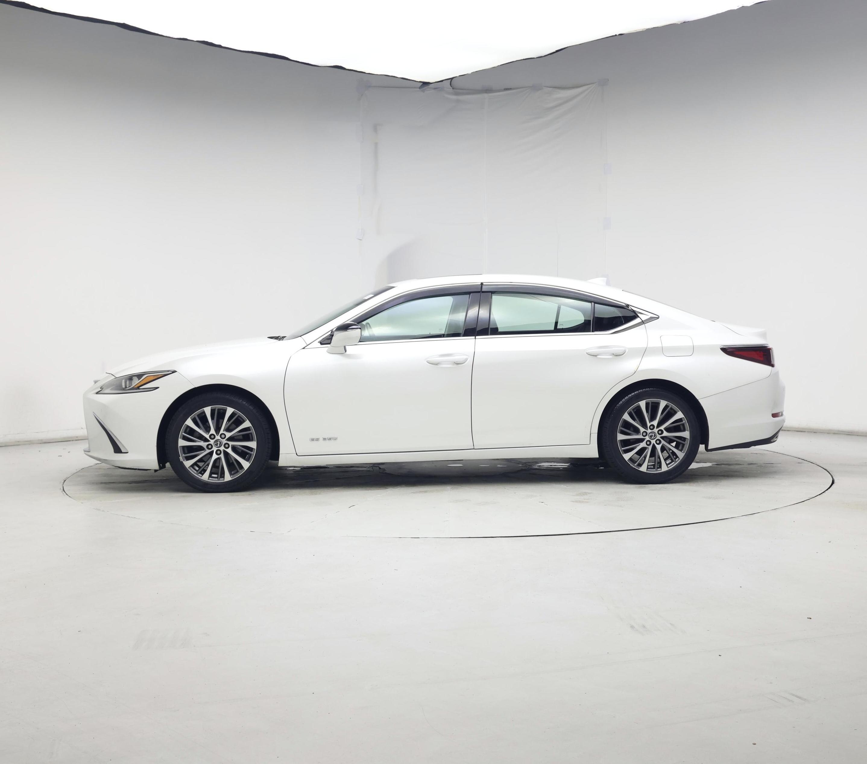 Thumbnail: 2019 Lexus GS - 3