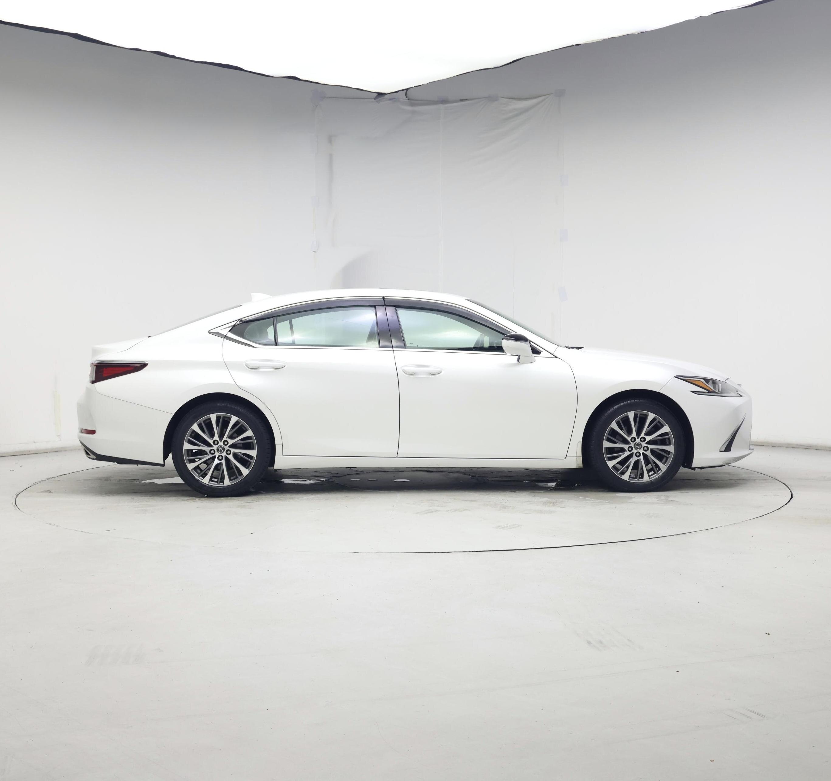 Thumbnail: 2019 Lexus GS - 7