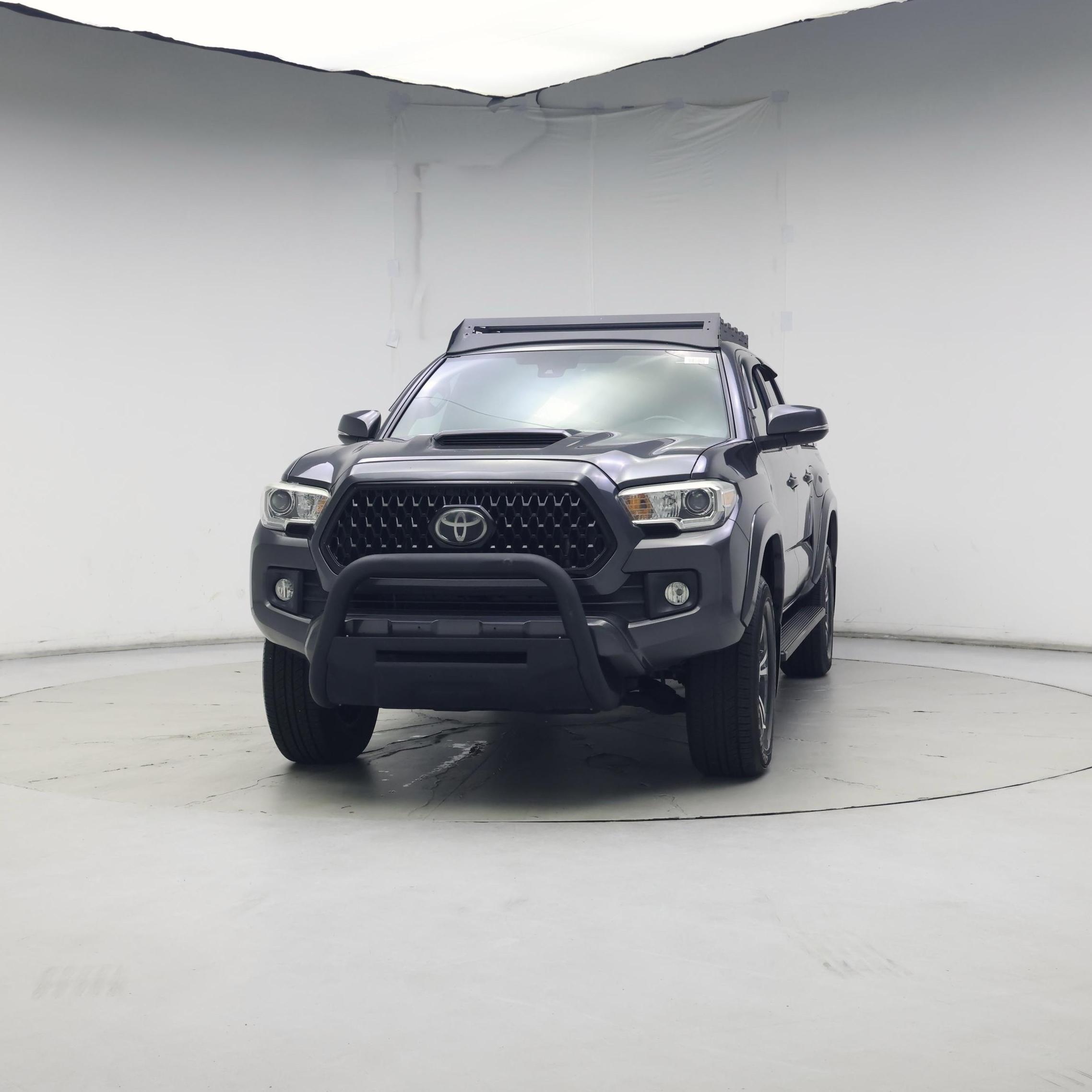 Thumbnail: 2018 Toyota Tacoma - 4