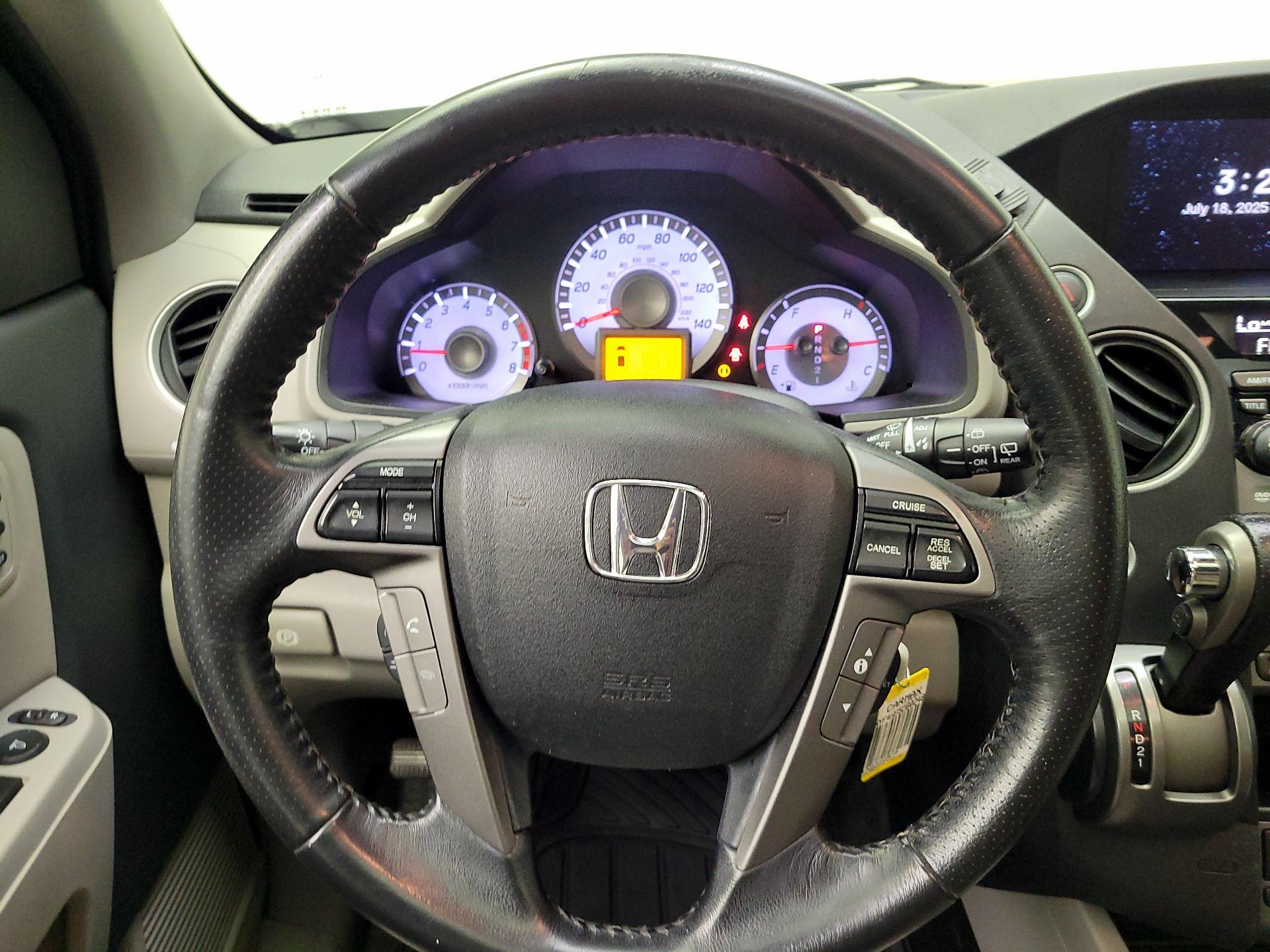 Thumbnail: 2013 Honda Pilot - 10