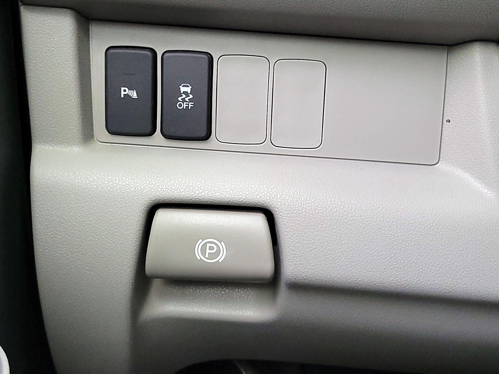 Thumbnail: 2013 Honda Pilot - 13