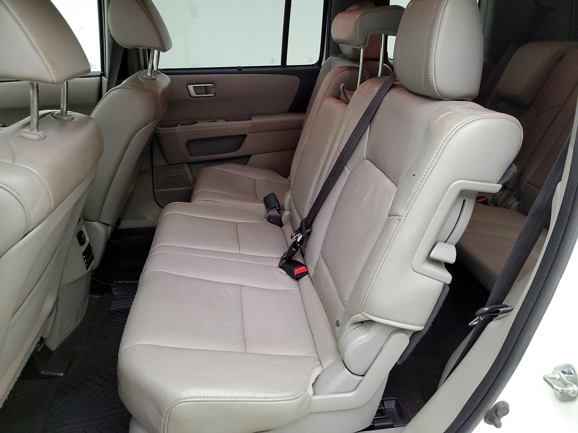Thumbnail: 2013 Honda Pilot - 20