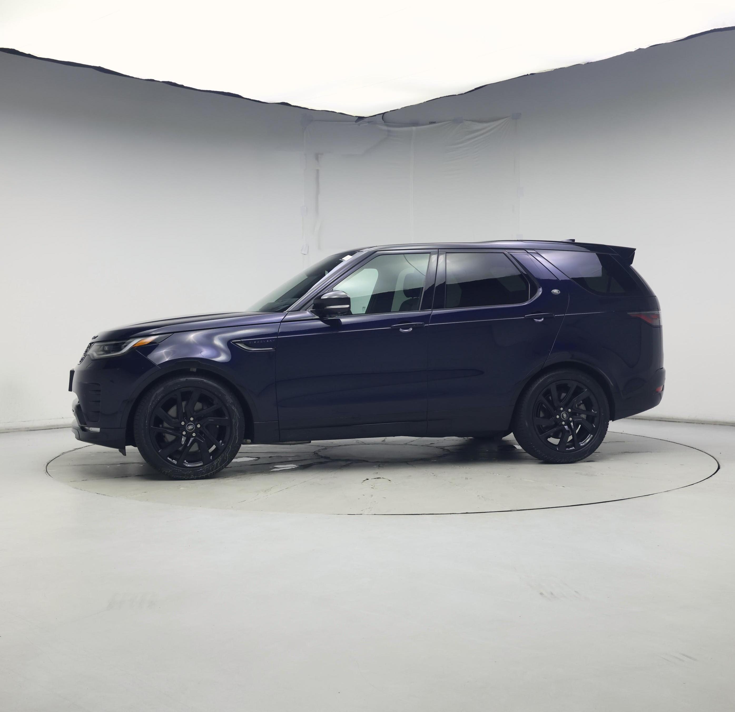 Thumbnail: 2023 Land Rover Discovery - 3