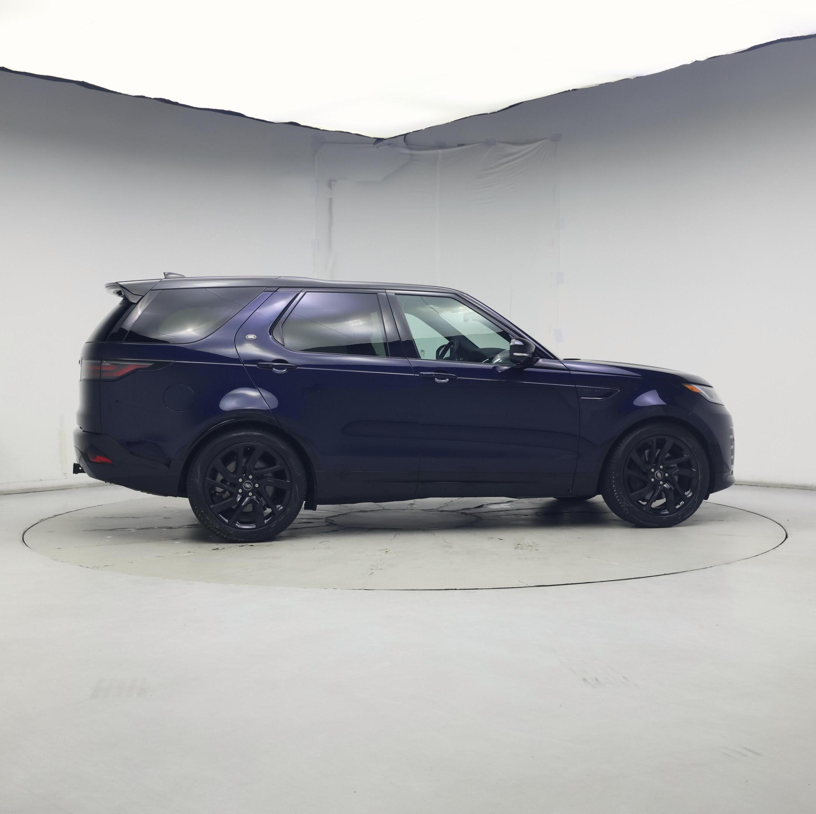 Thumbnail: 2023 Land Rover Discovery - 7