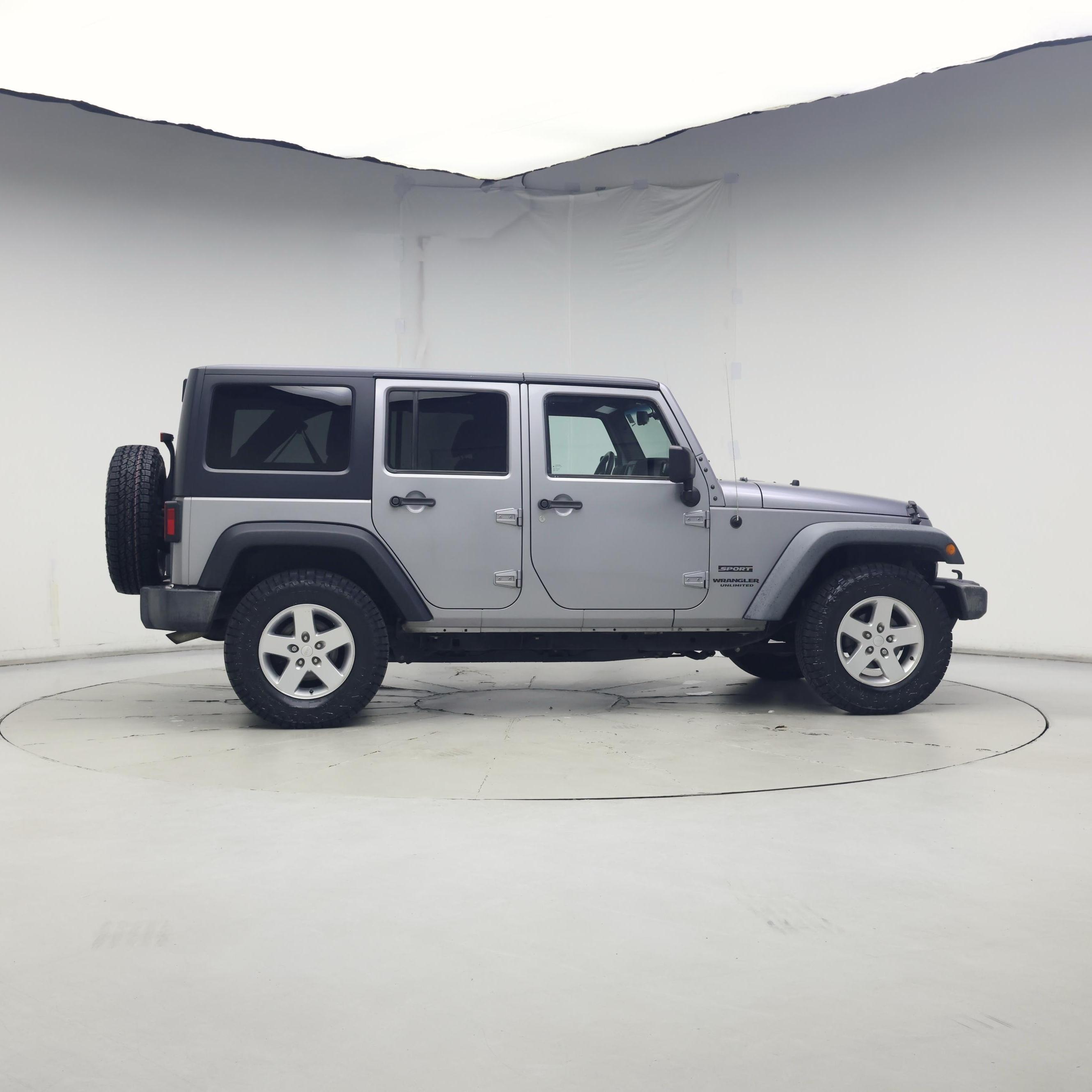 Thumbnail: 2015 Jeep Wrangler - 7