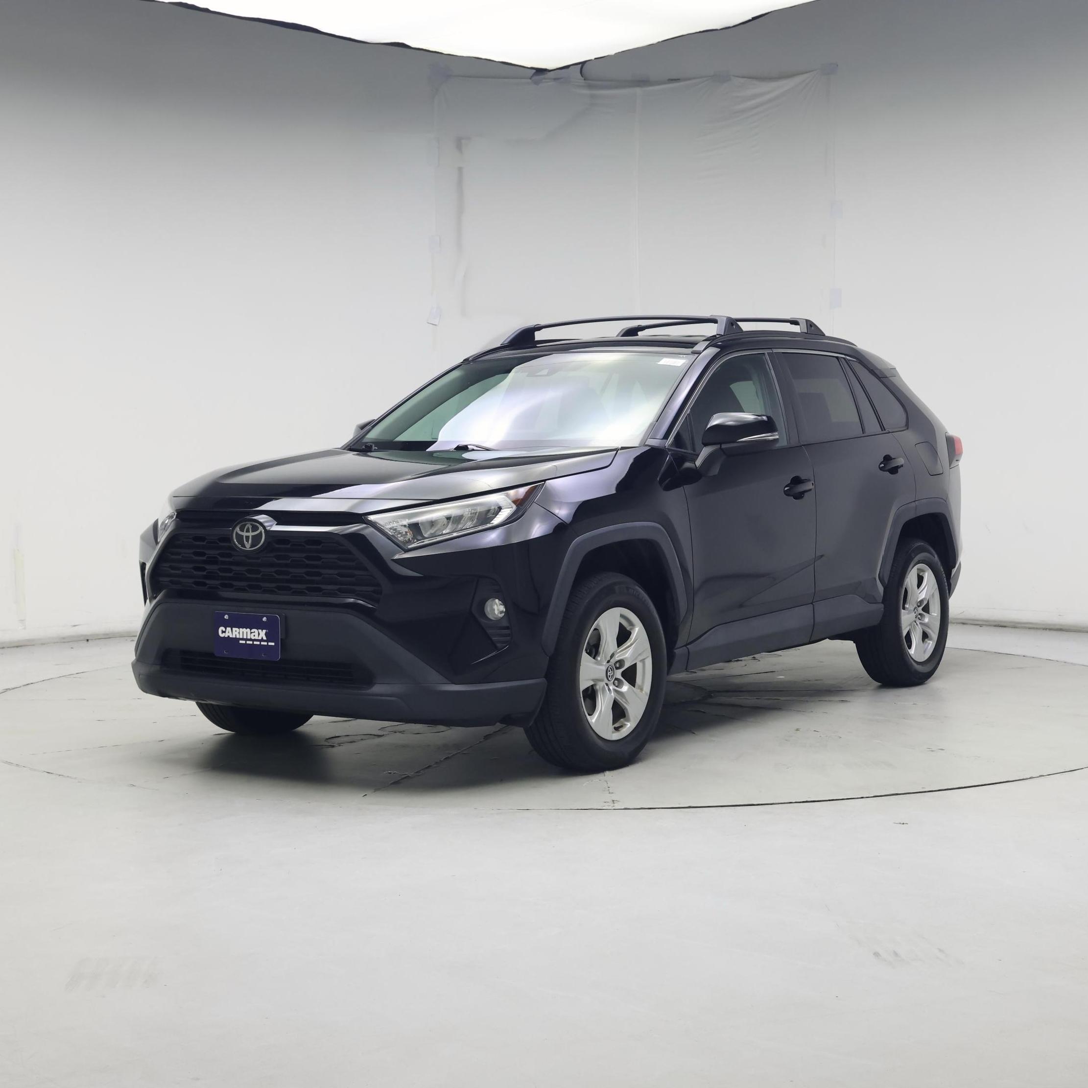 Thumbnail: 2021 Toyota RAV4 - 4