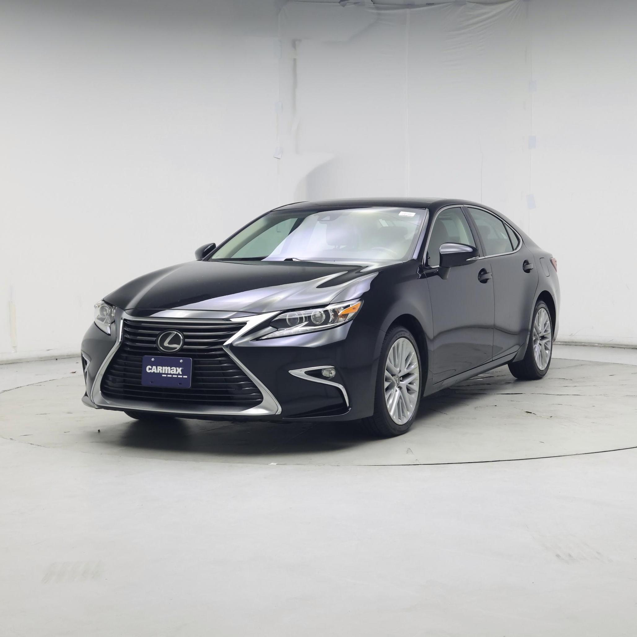 Thumbnail: 2018 Lexus ES - 4