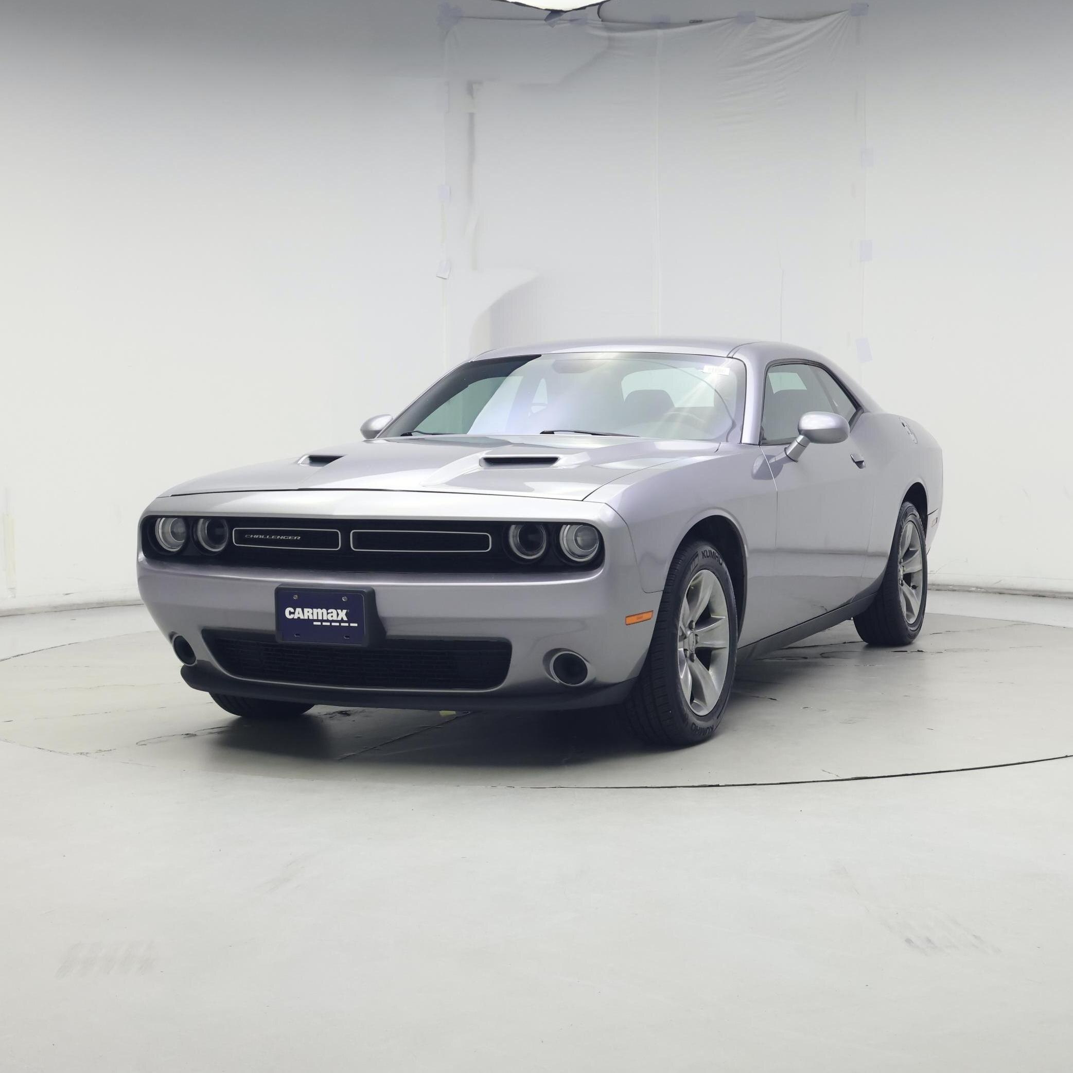 Thumbnail: 2016 Dodge Challenger - 4