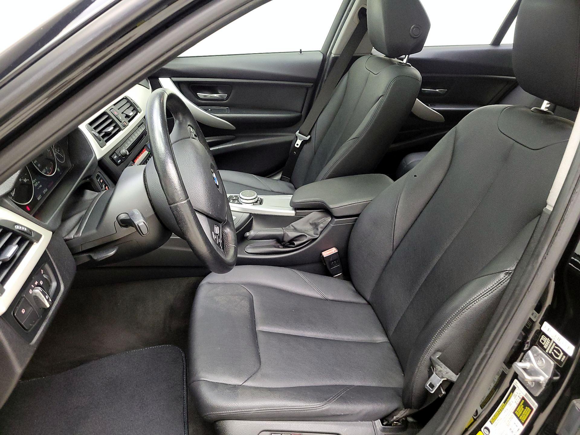 Thumbnail: 2013 BMW 3 Series - 11