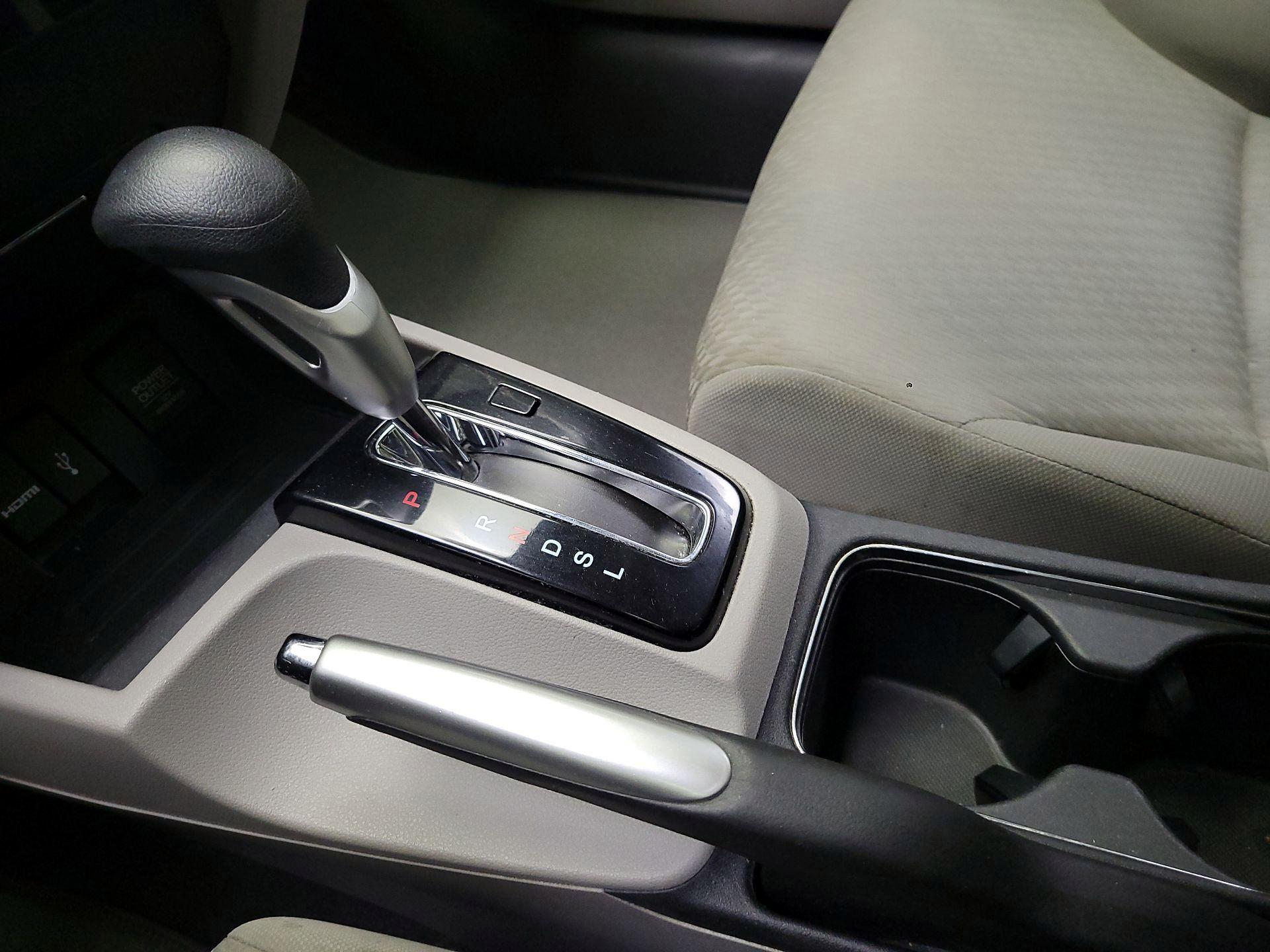 Thumbnail: 2015 Honda Civic - 17