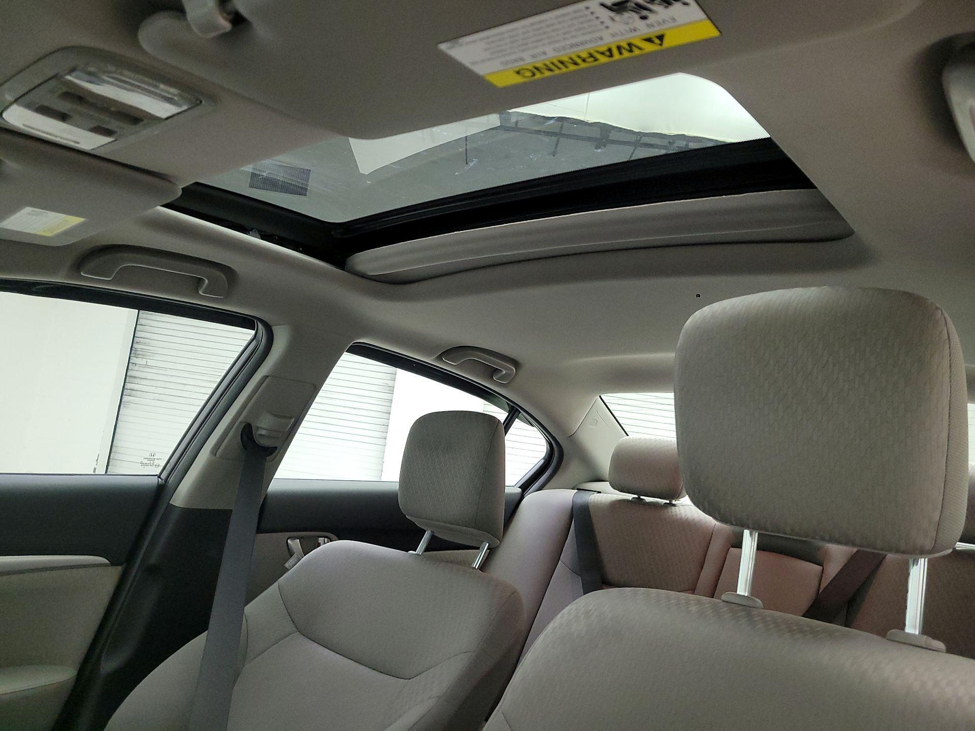 Thumbnail: 2015 Honda Civic - 19