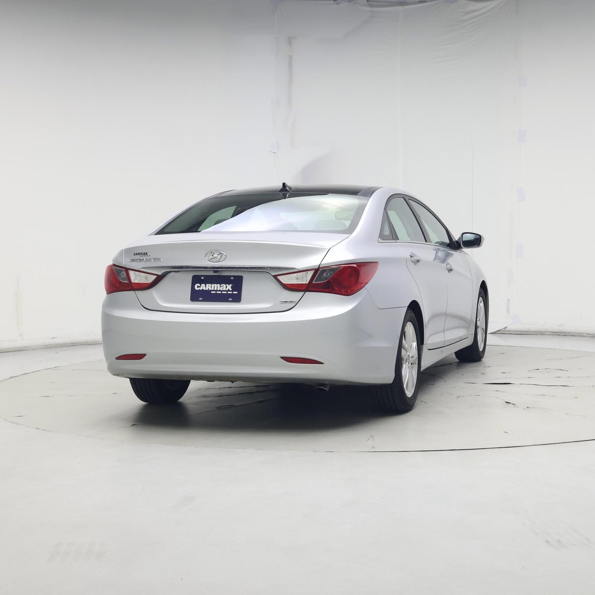 Thumbnail: 2013 Hyundai Sonata - 8