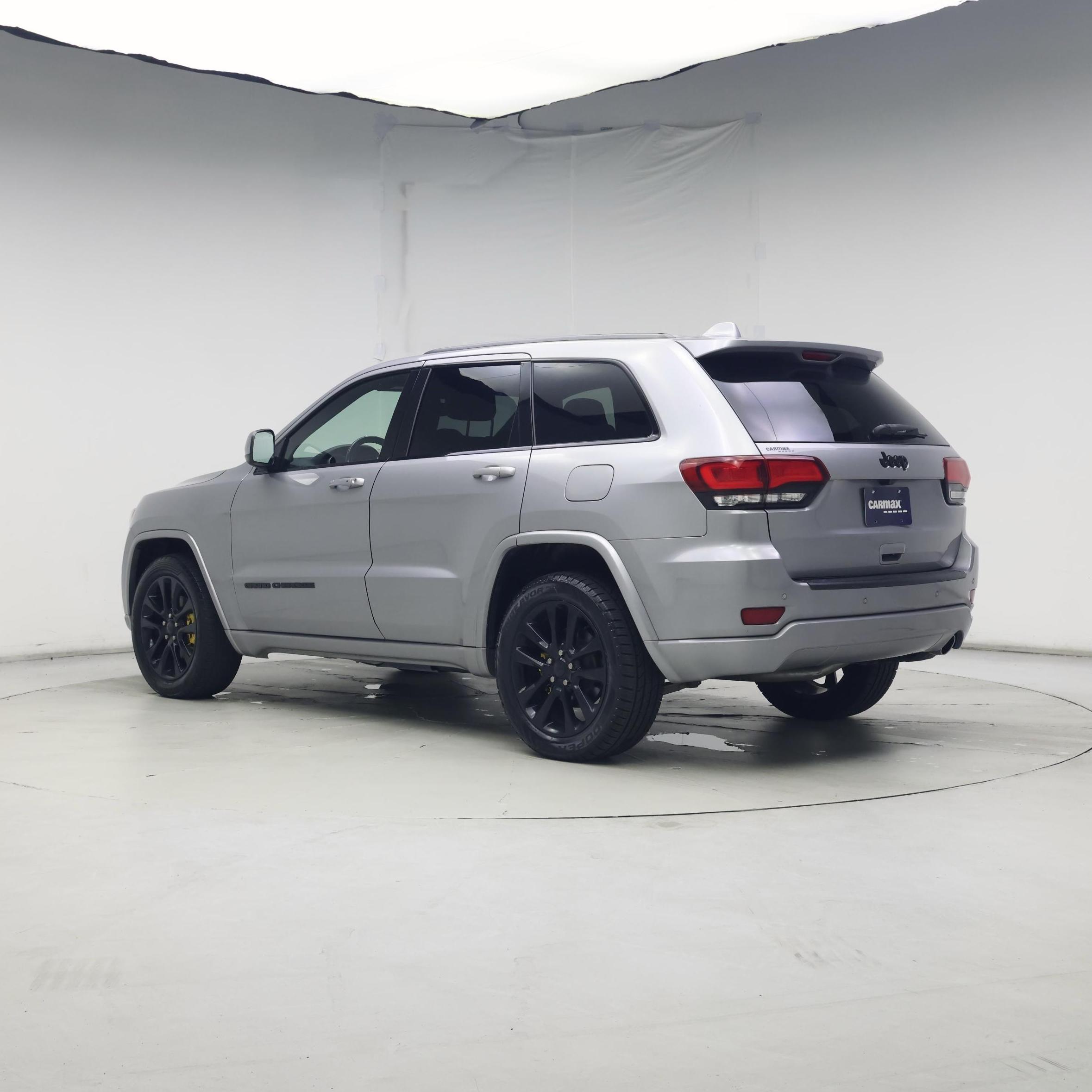 Thumbnail: 2019 Jeep Grand Cherokee - 2