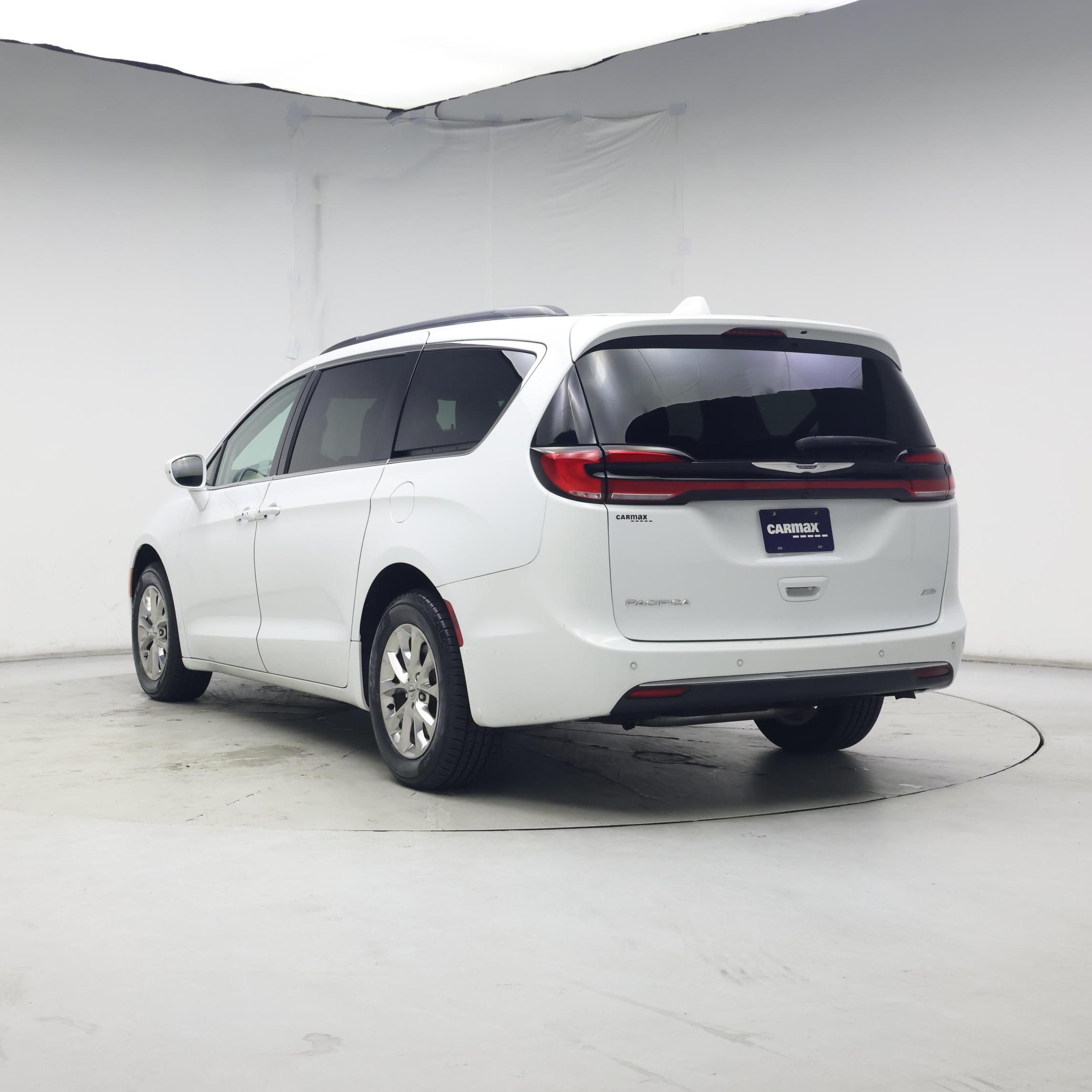 Thumbnail: 2022 Chrysler Pacifica - 2