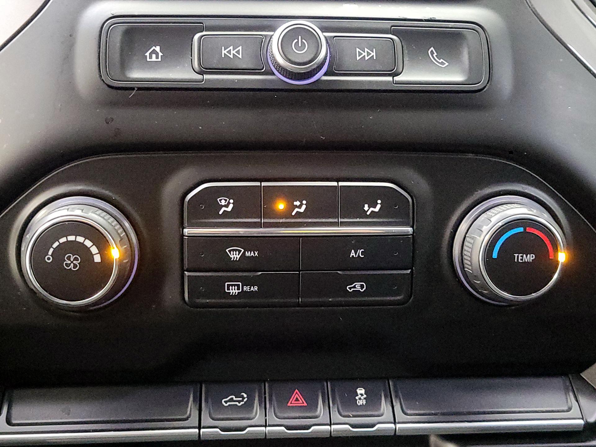 Thumbnail: 2019 Chevrolet Silverado 1500 - 16