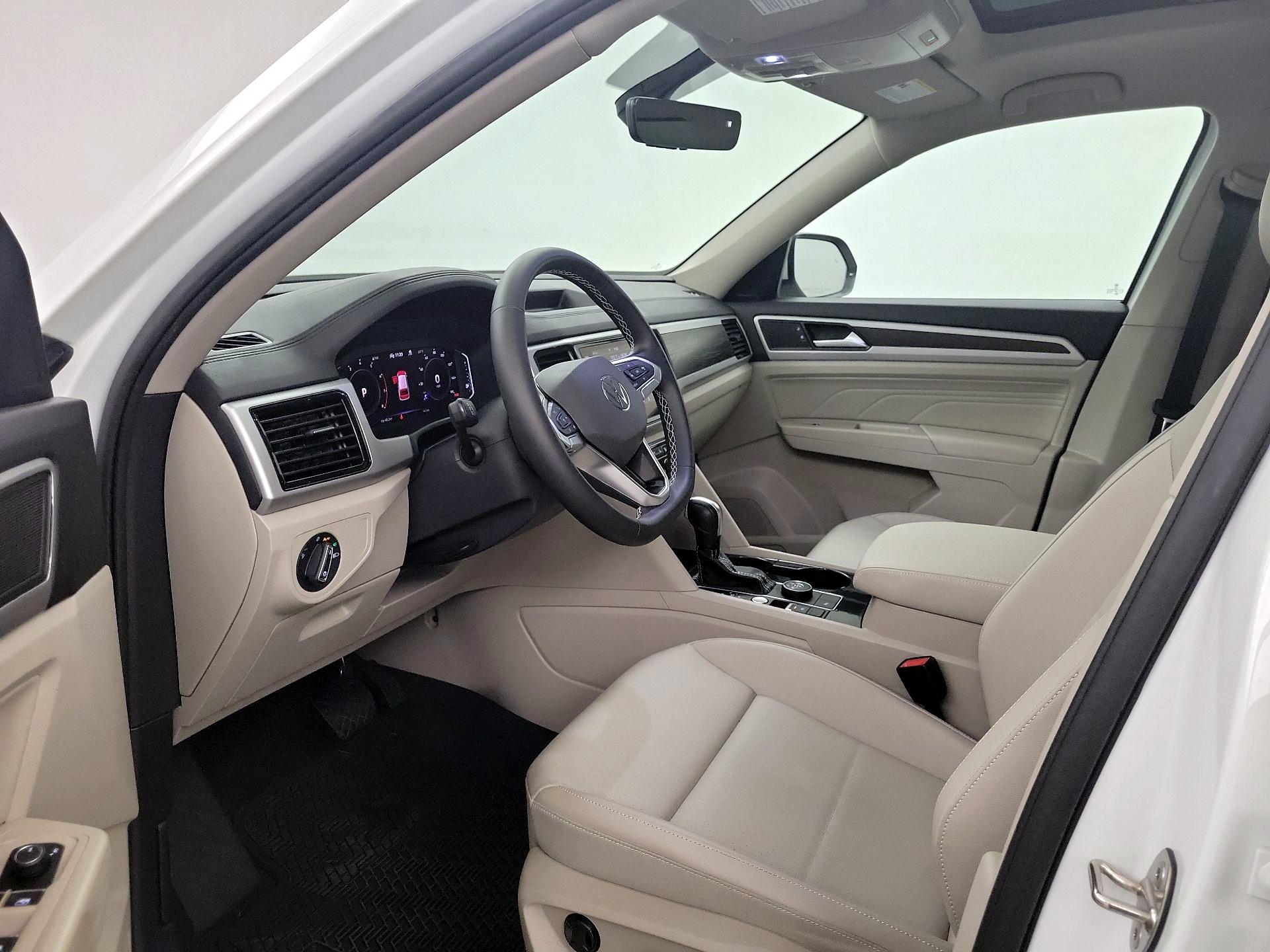 Thumbnail: 2022 Volkswagen Atlas - 9