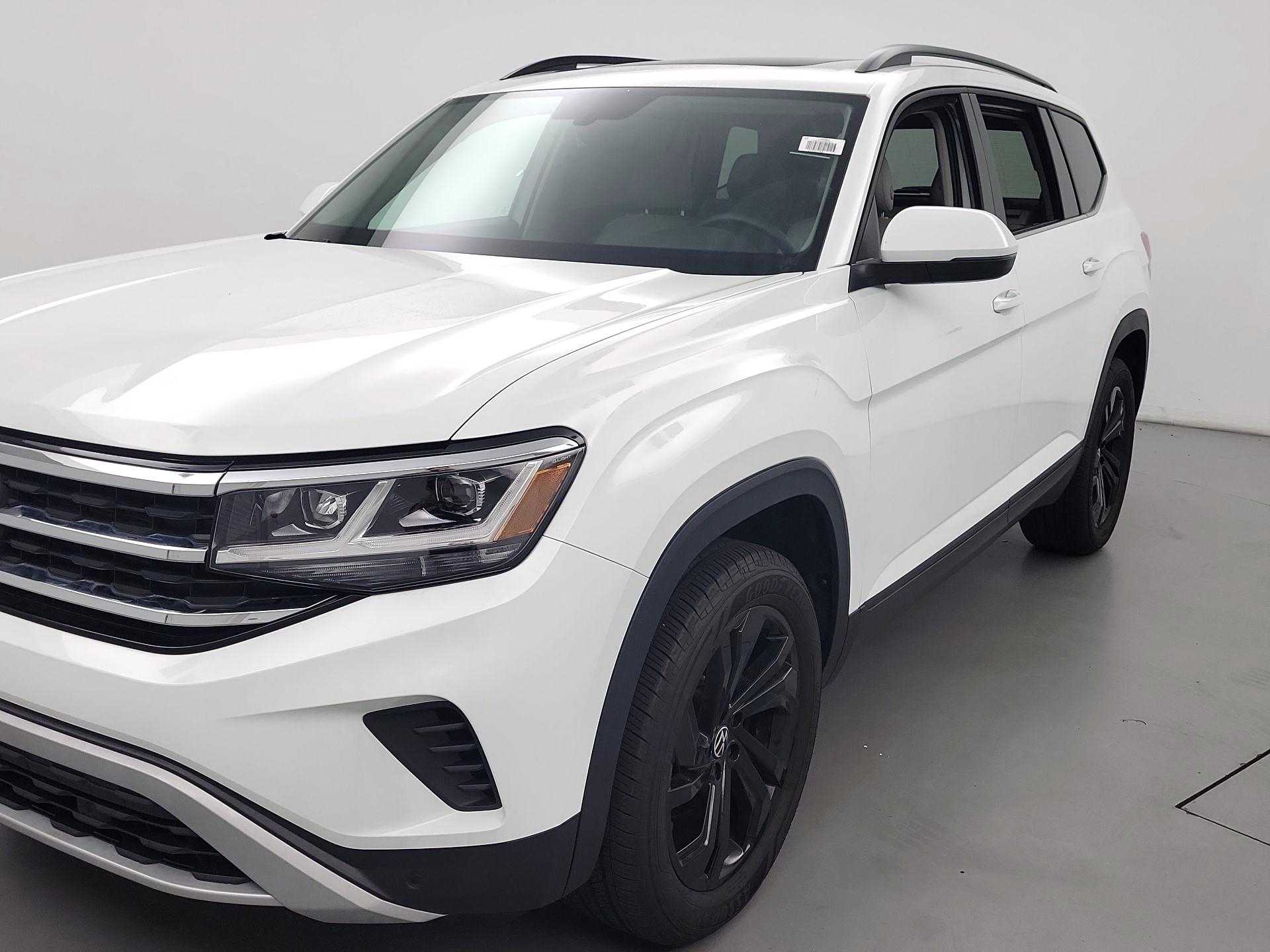 Thumbnail: 2022 Volkswagen Atlas - 3