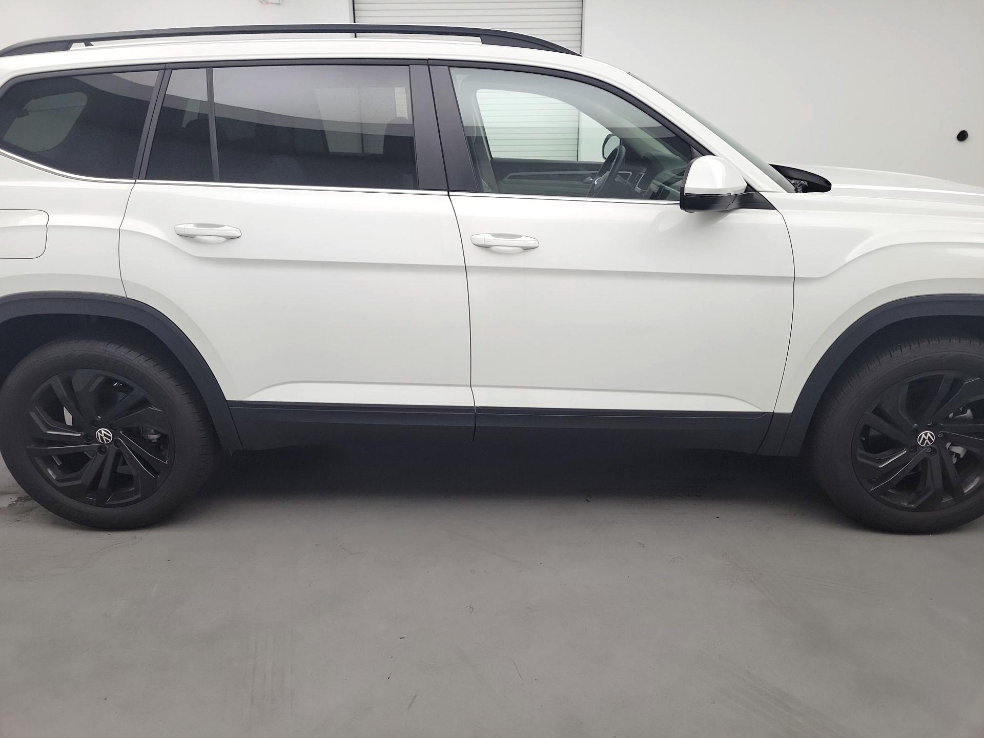 Thumbnail: 2022 Volkswagen Atlas - 4