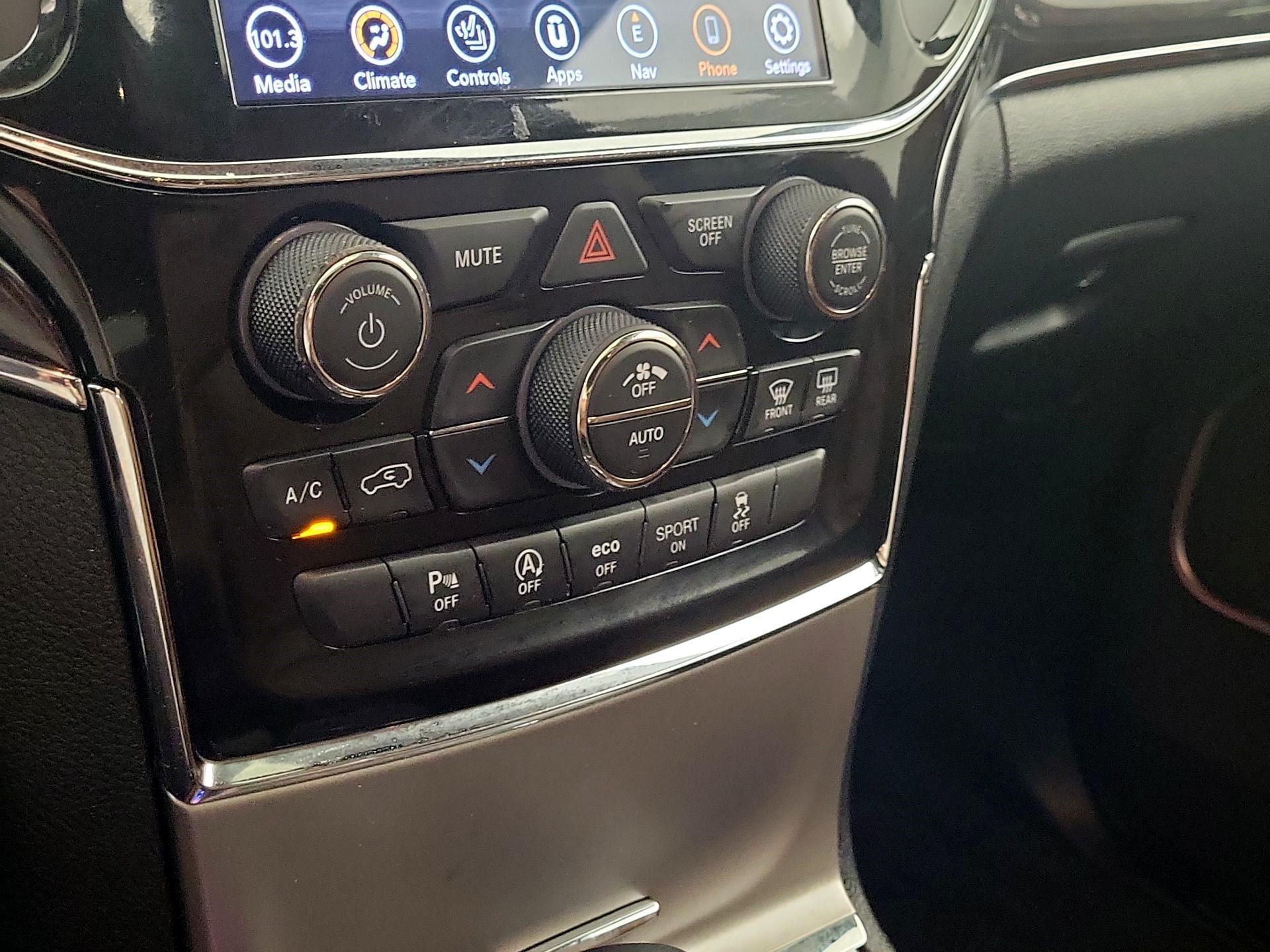 Thumbnail: 2021 Jeep Grand Cherokee - 15