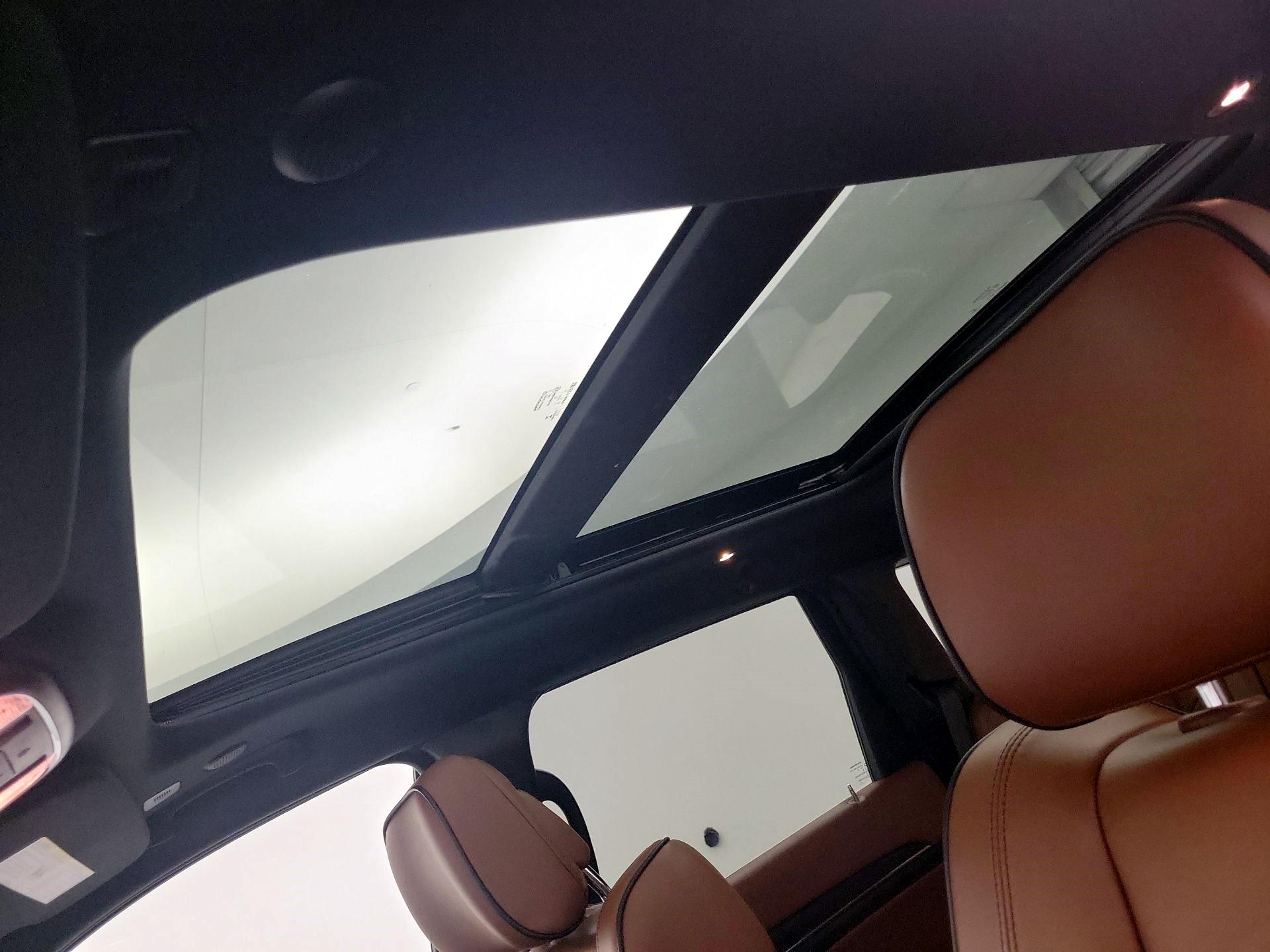 Thumbnail: 2021 Jeep Grand Cherokee - 18