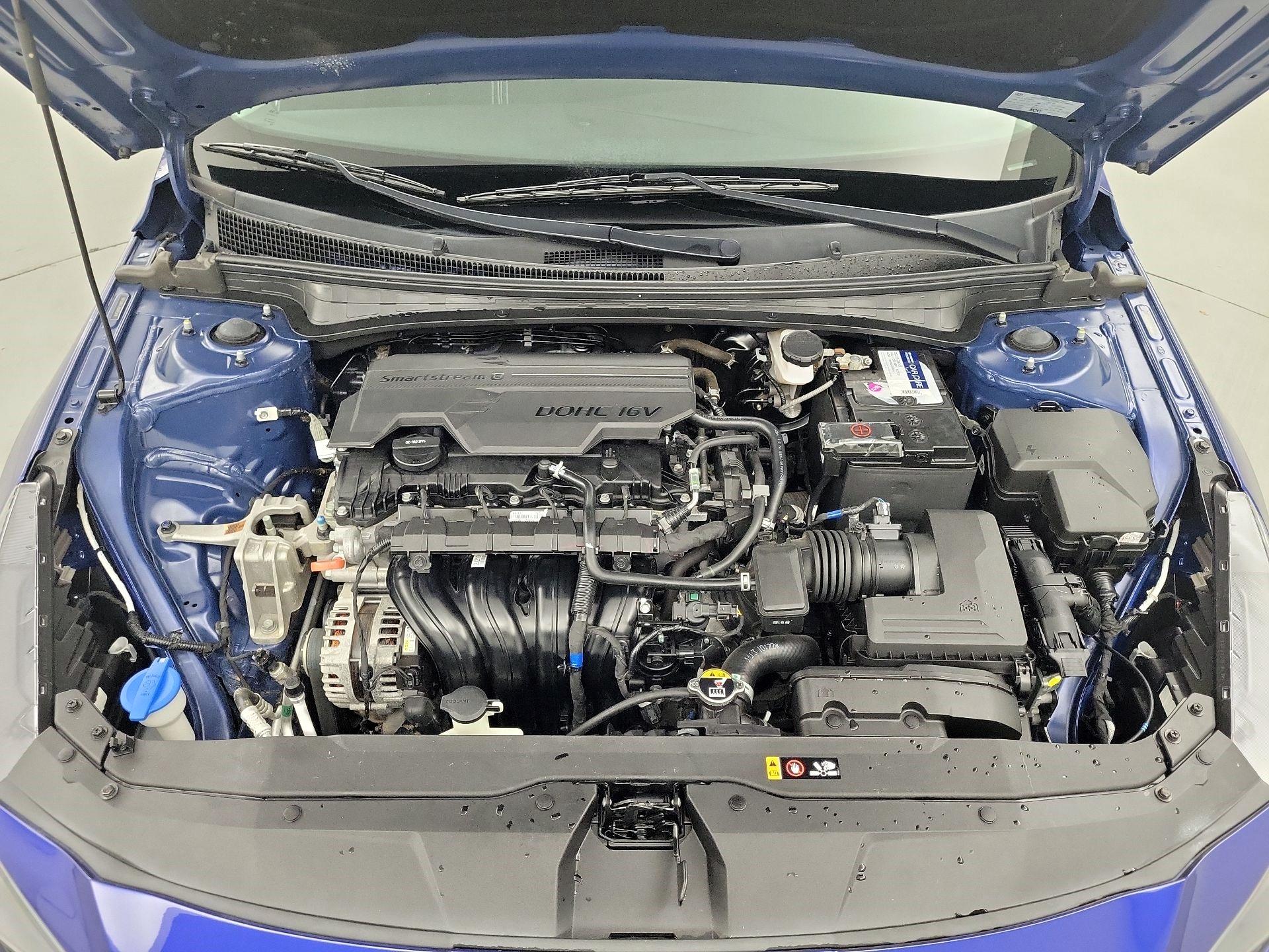 Thumbnail: 2022 Hyundai Elantra - 19