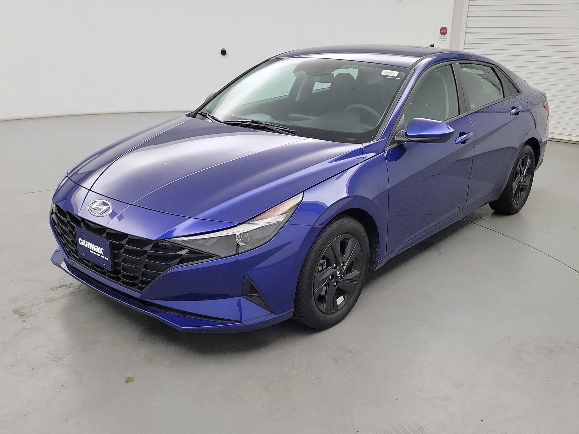 Thumbnail: 2022 Hyundai Elantra - 3