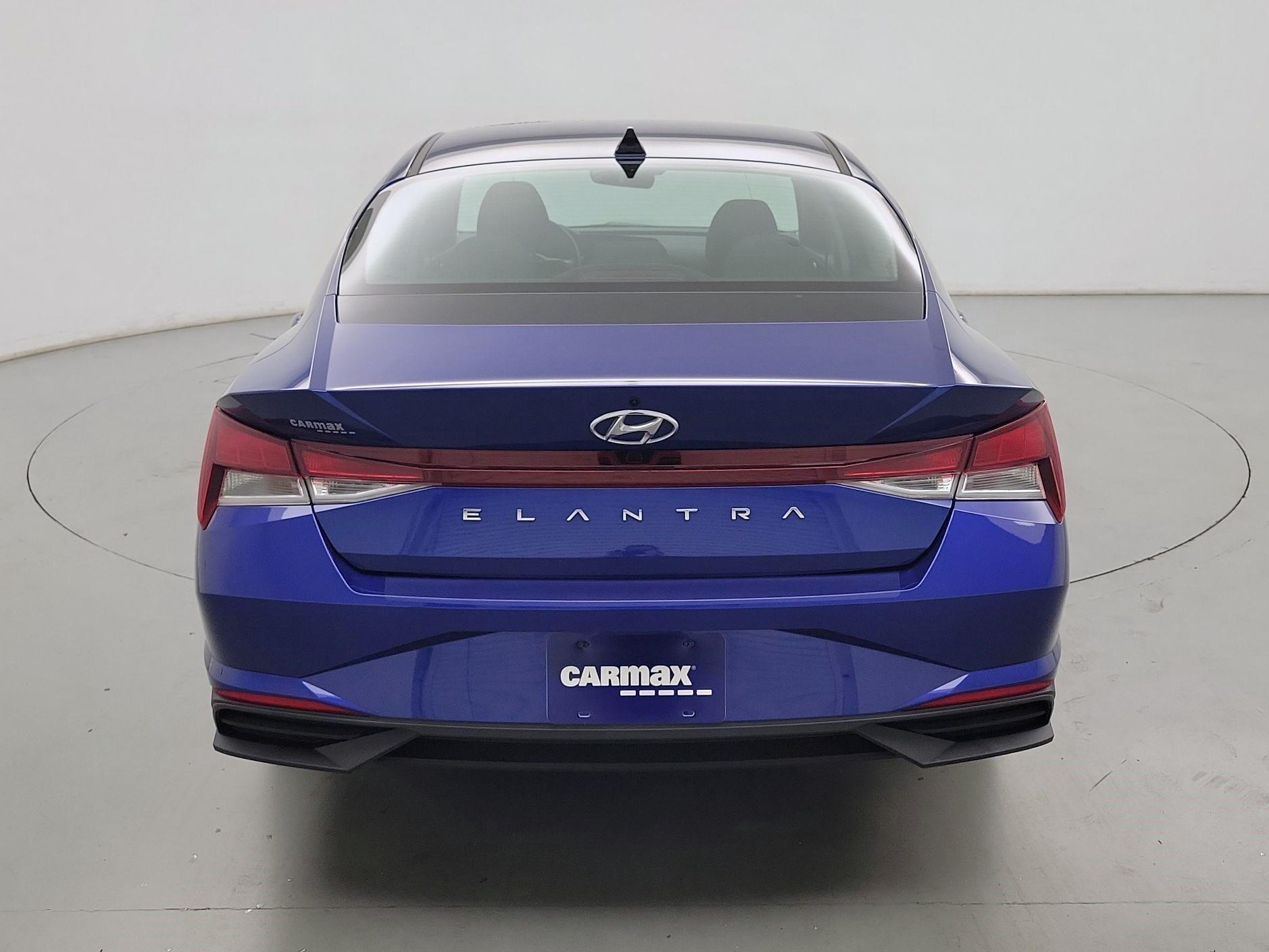 Thumbnail: 2022 Hyundai Elantra - 6