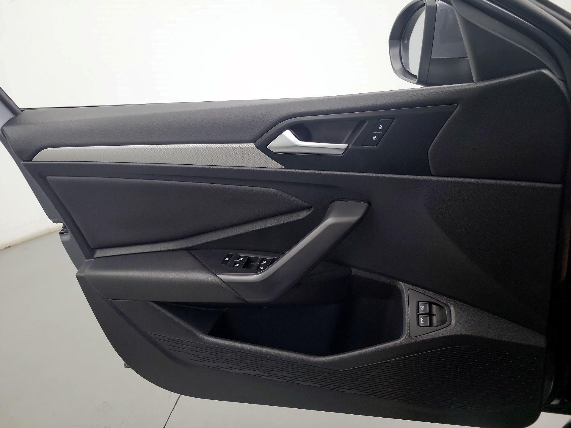 Thumbnail: 2021 Volkswagen Jetta - 10